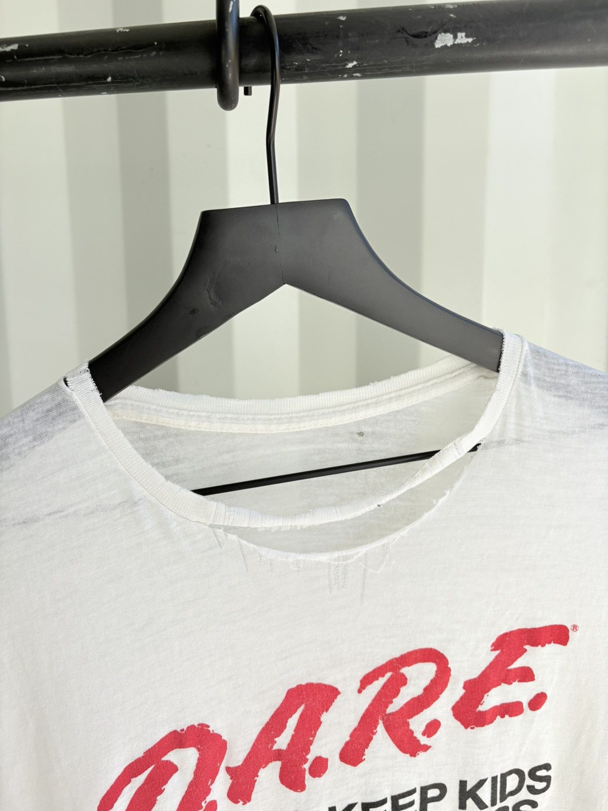 Vintage Dare Resist Drug Thrashed Distressed Faded Shirt Grunge Band Size US L / EU 52-54 / 3 - 5 Thumbnail