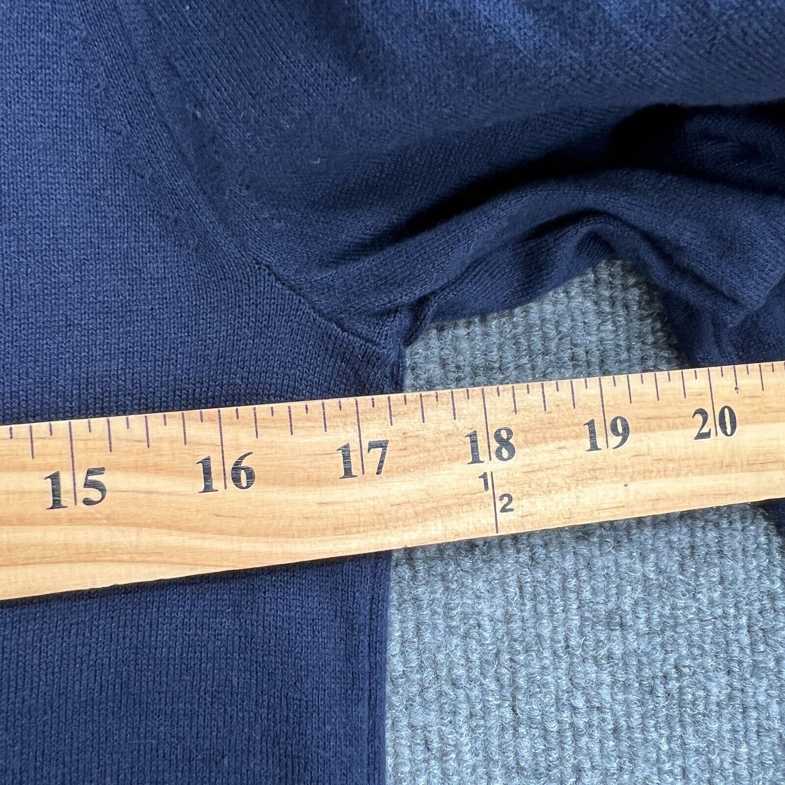 Uniqlo Uniqlo Cardigan Sweater Navy Button Up Classic Academia Sz L Size L / US 10 / IT 46 - 10 Thumbnail