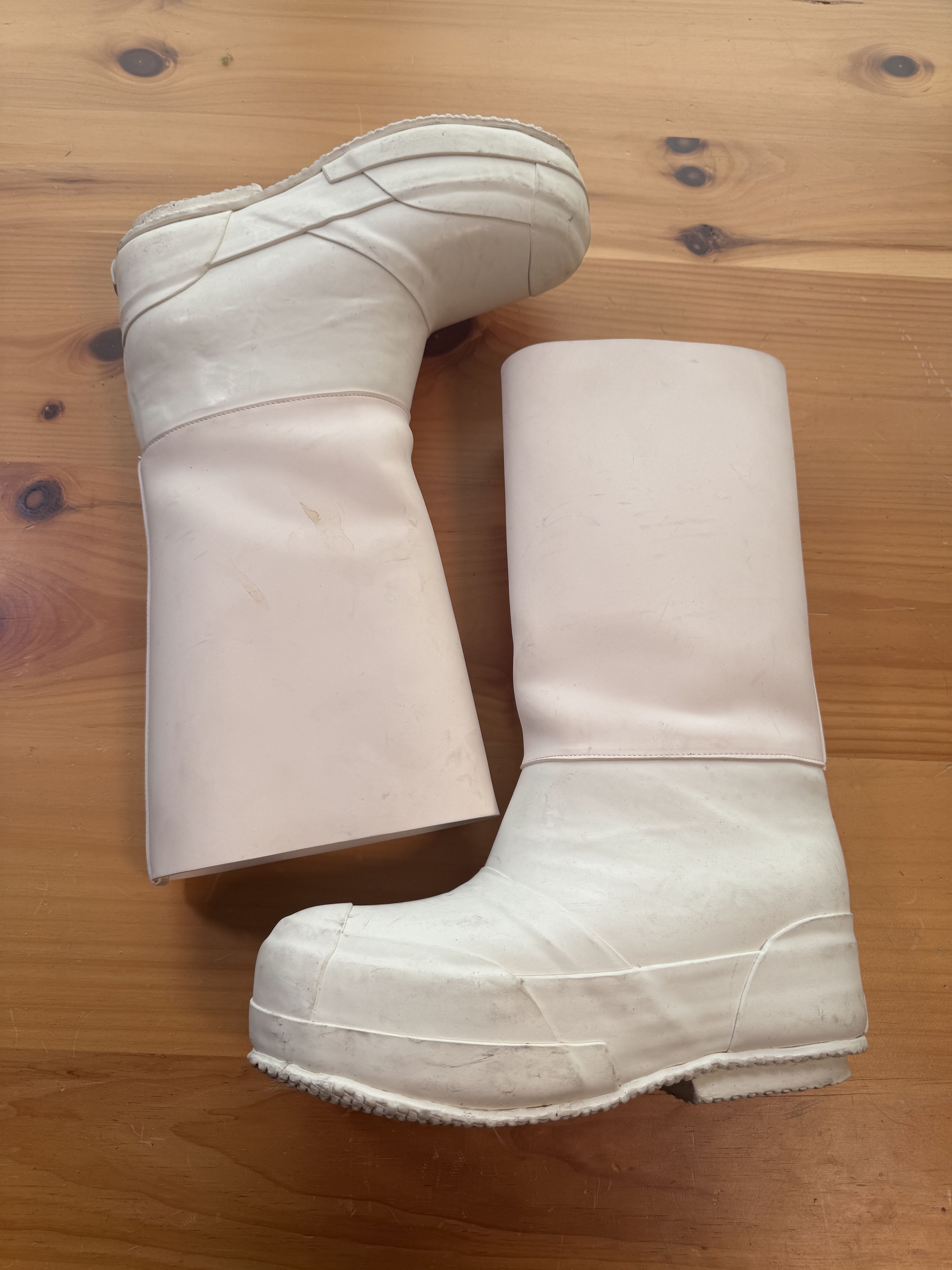 Celine Celine RARE SIZE Pre fall 2018 Planet boots Rubber Womens Size US 8 / EU 41 - 1 Thumbnail