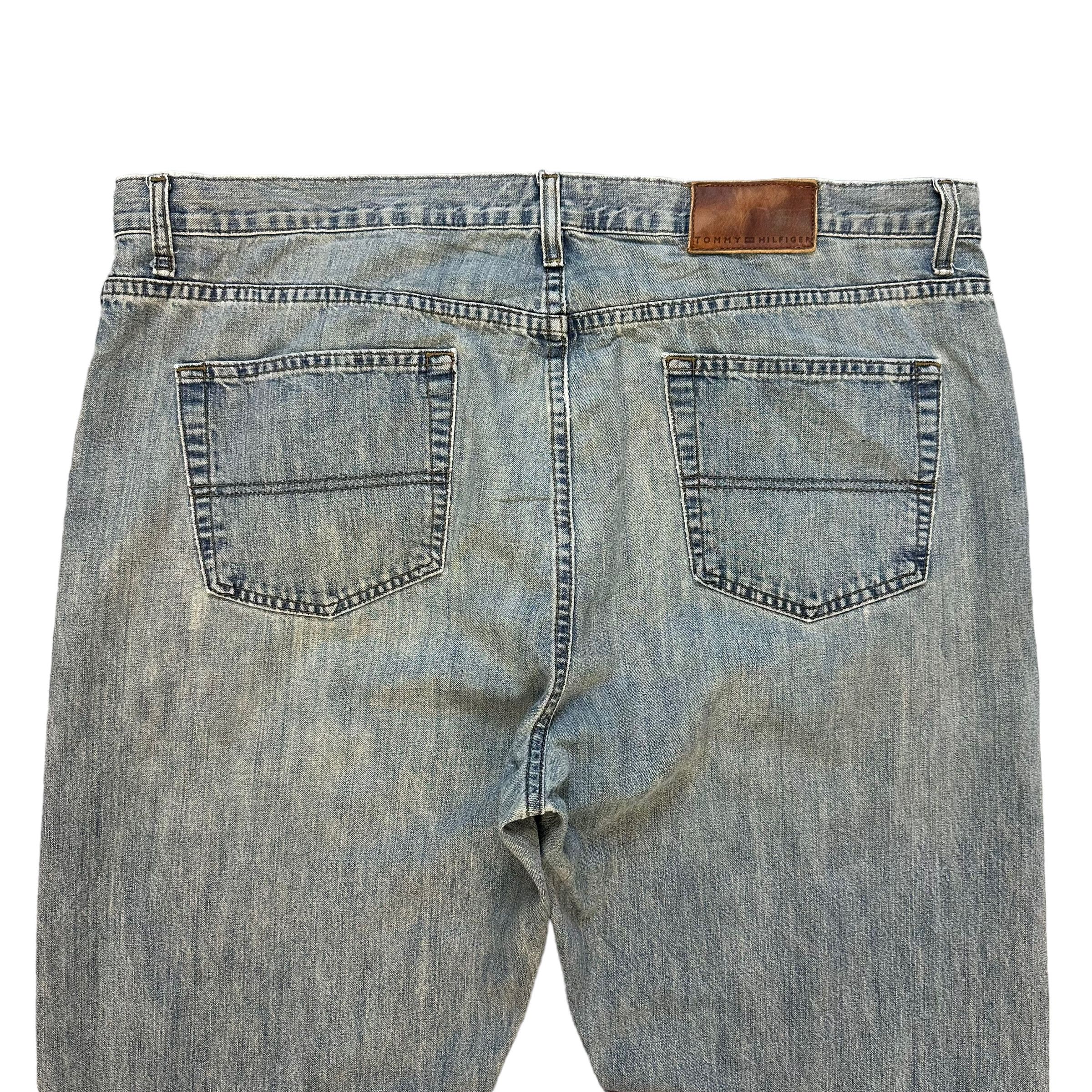 Tommy Hilfiger TOMMY HILFIGER CLASSIC FIT LIGHT WASH DENIM PANTS #7455-147 Size US 43 - 13 Thumbnail