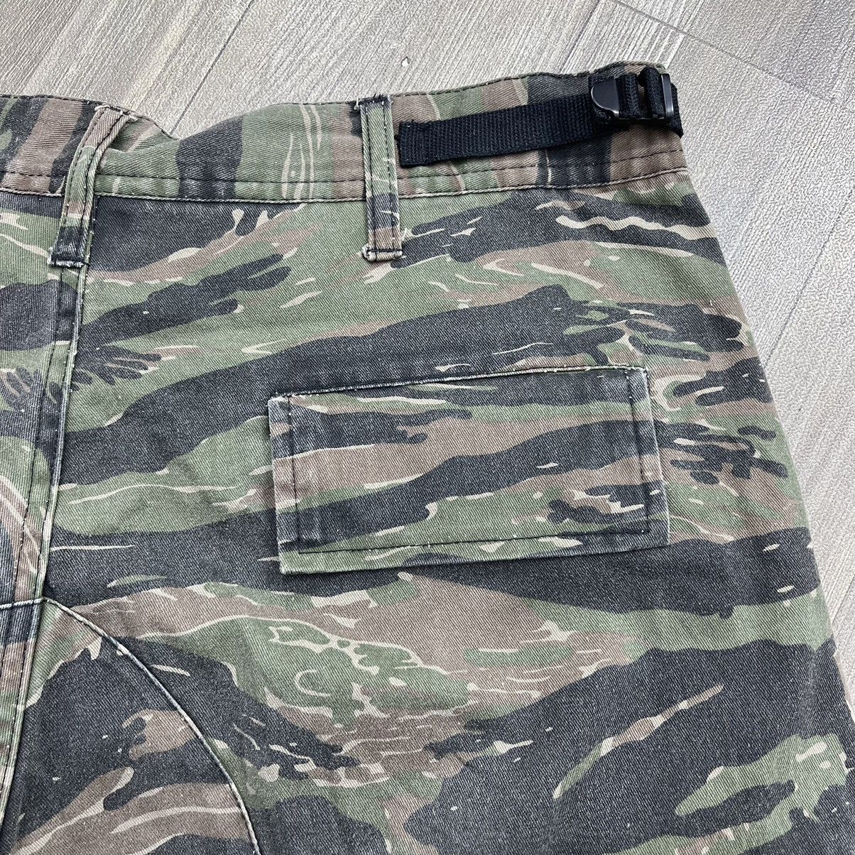 Vintage Vintage Rotcho BDU Camouflage Tiger Stripe Cargo Pants Size US 33 - 15 Thumbnail