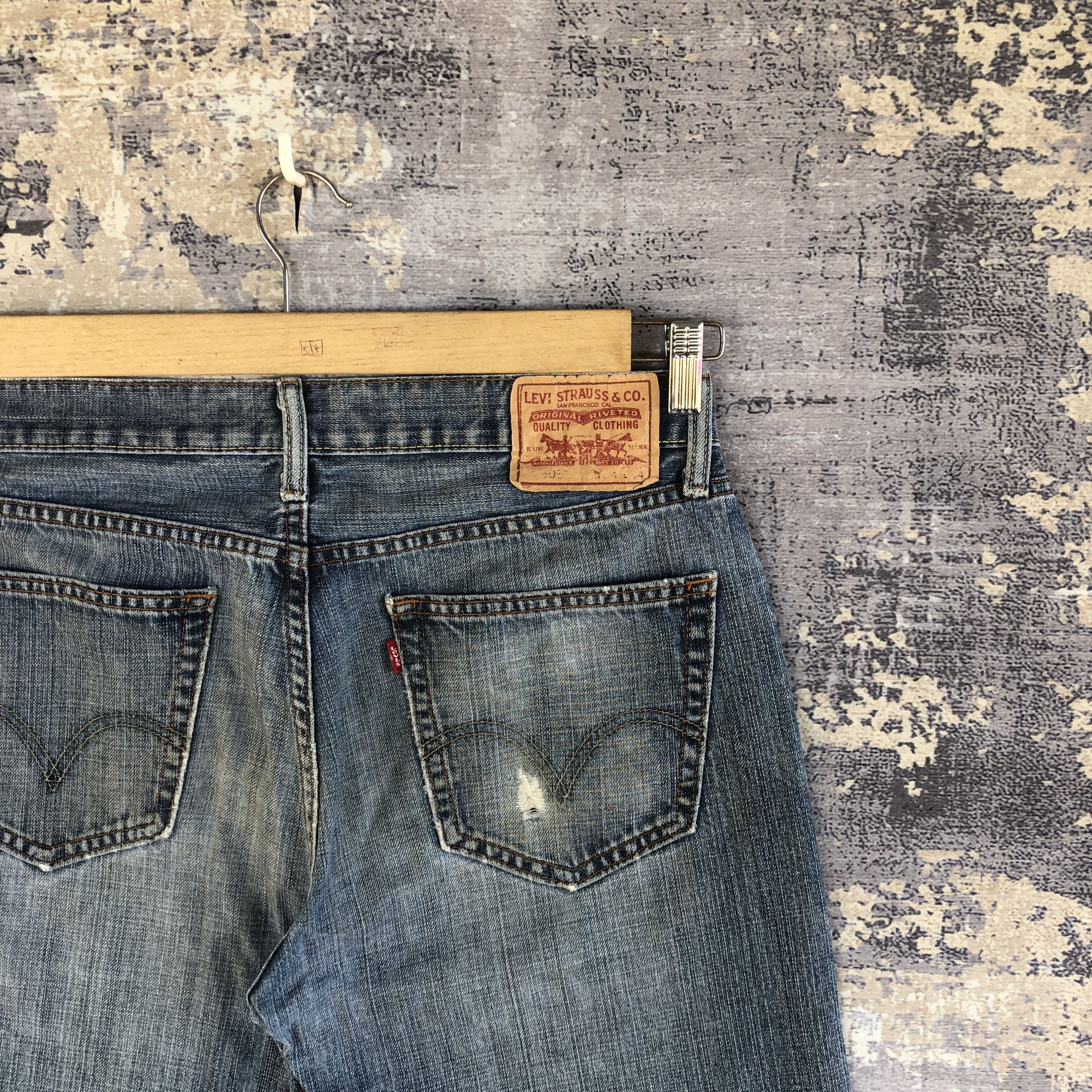 Levi's Vintage Levis 505 Jeans Distressed Levi's Faded Wash Denim Size US 32 / EU 48 - 5 Thumbnail