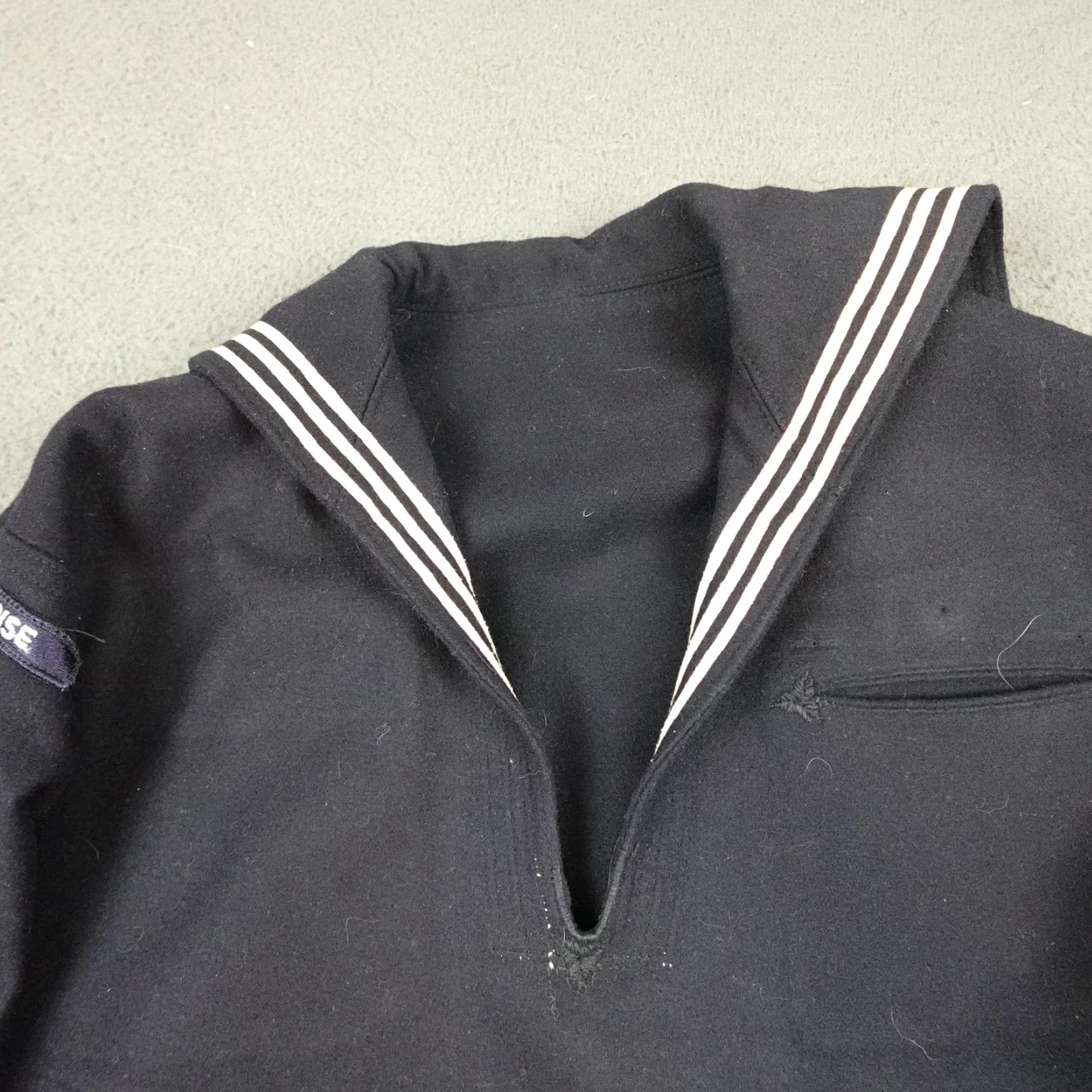 Vintage VINTAGE US Navy Jumper Mens 38L Blue Wool Dress Uniform USS Enterprise 70s Size US M / EU 48-50 / 2 - 6 Thumbnail