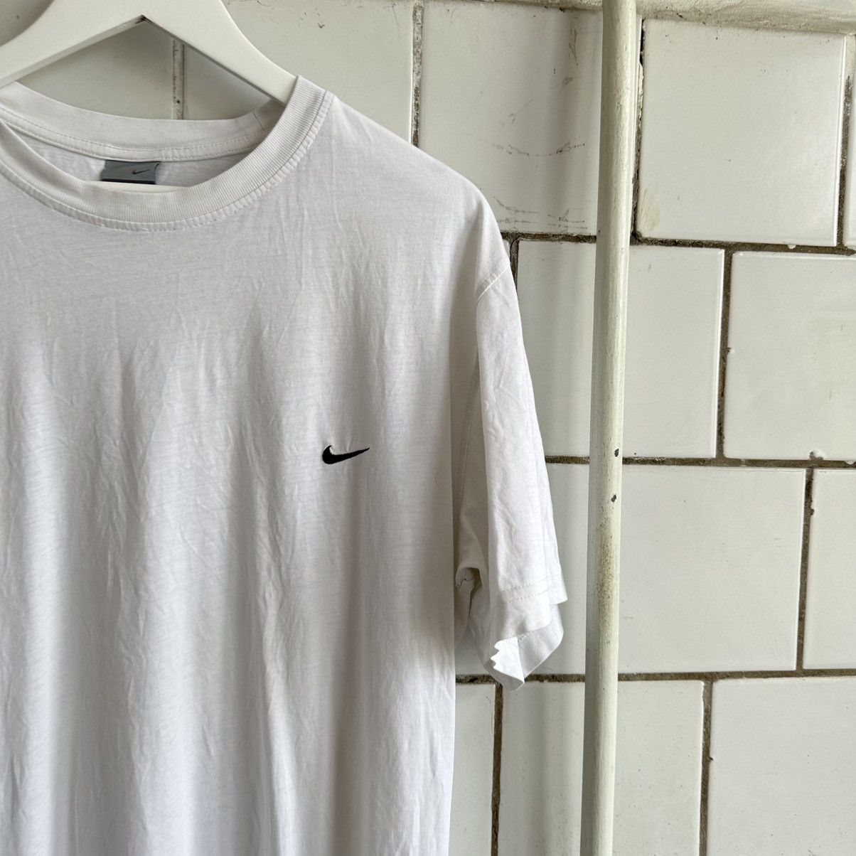 Japanese Brand × Nike Vintage Japanese Style Adult Nike T-shirts Band SK8 Y2K Tee Size US L / EU 52-54 / 3 - 5 Thumbnail