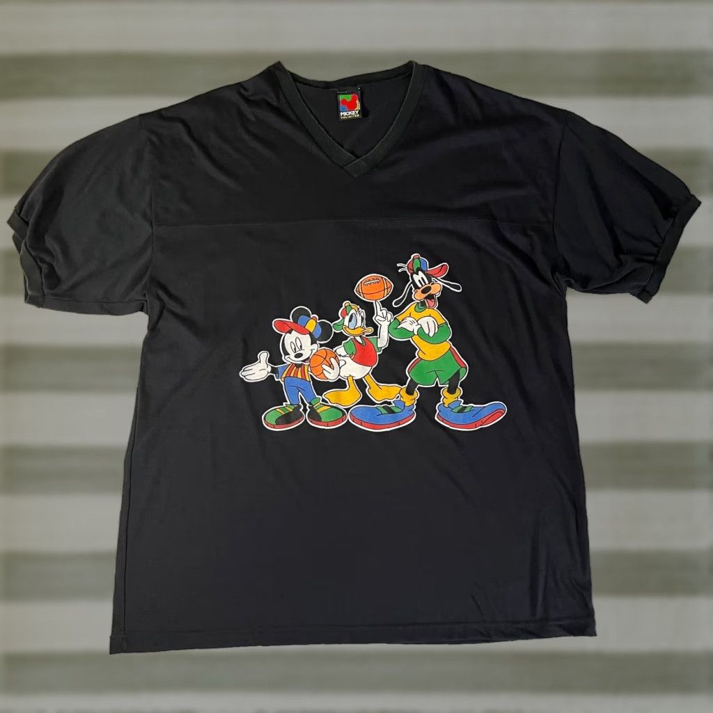 Mickey Unlimited VINTAGE Mickey Unlimited Unisex Adult 2XL V-Neck T-Shirt Black 90s Disney Cartoon Graphic Print Sammy Goofy Minnie Donald Duck Theme Mens Womens Size US XXL / EU 58 / 5 - 1 Thumbnail