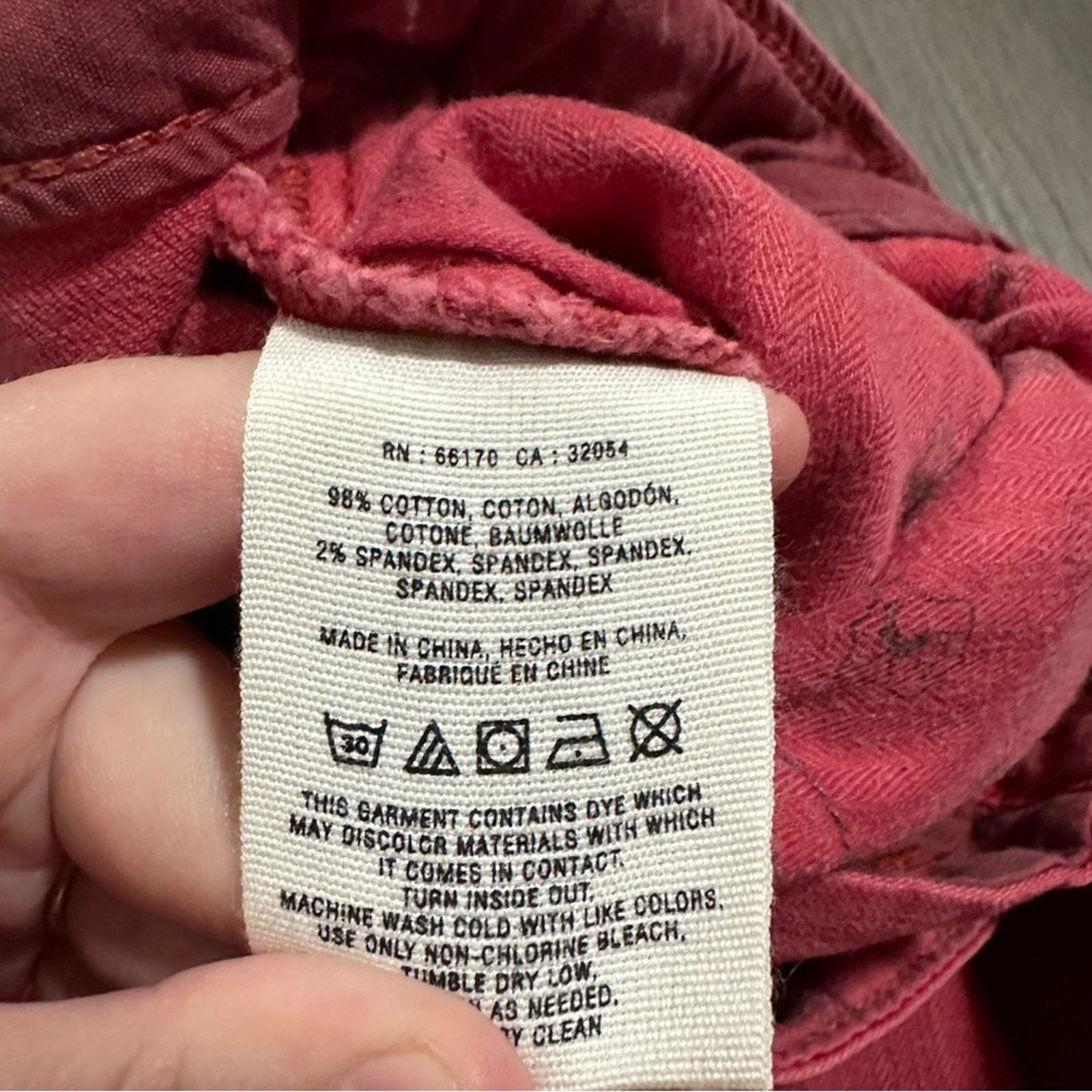 Anthropologie Anthropologie Holding Horses Faded Red Pink Denim Jean Skirt Size 28" / US 6 / IT 42 - 4 Thumbnail