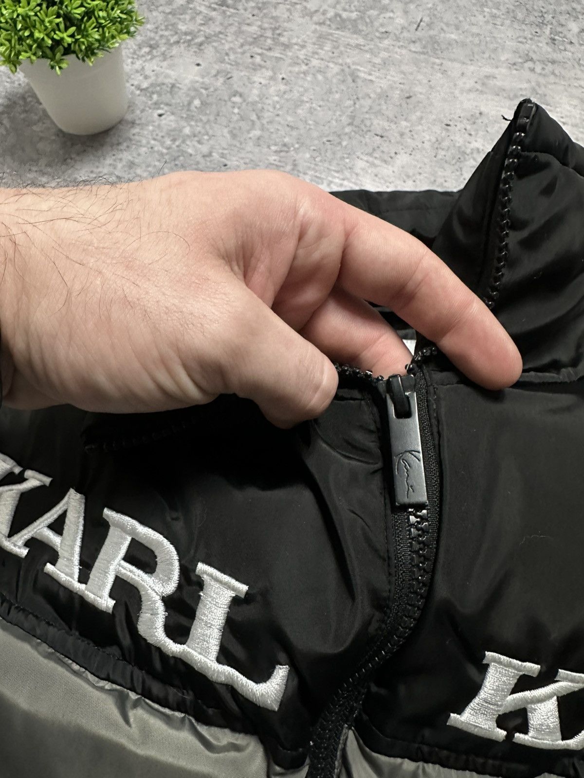 Karl Kani Karl Kani Nylon Down Y2K Puffer Jacket Casual Men’s Size US S / EU 44-46 / 1 - 6 Thumbnail