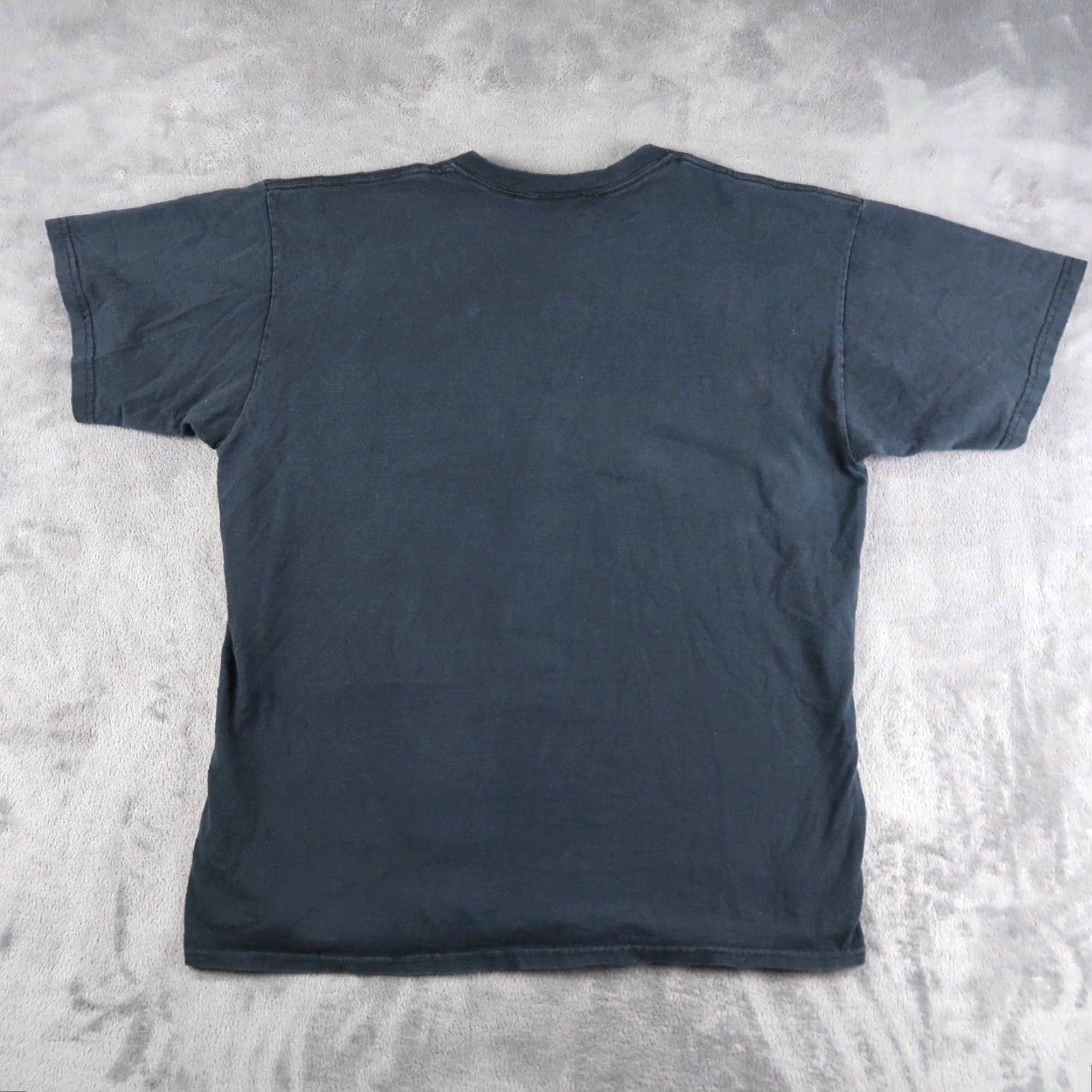 Vintage VINTAGE Razor T Shirt Size L Black 90s Graphic Print Men Crew Neck Short Sleeve Size US L / EU 52-54 / 3 - 2 Thumbnail