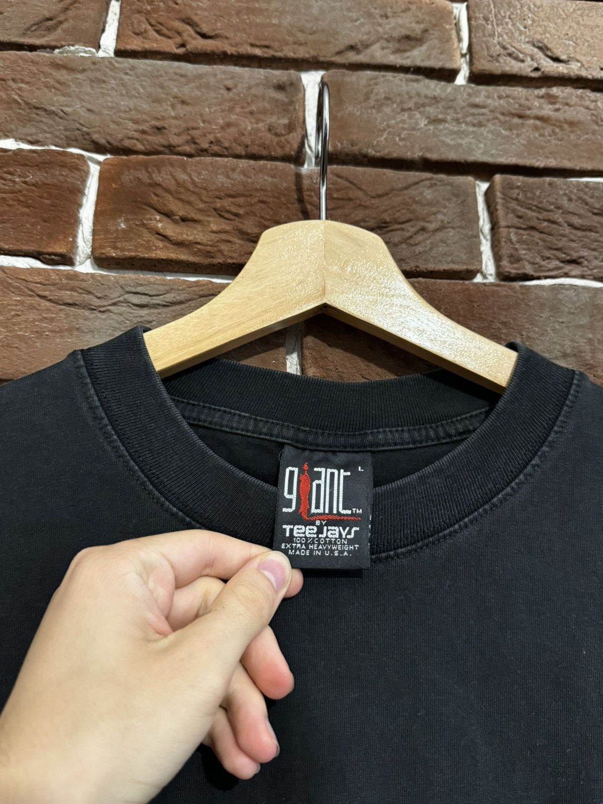 Band Tees Vintage 90s Nine Inch Nails Fragile Rock Band Rare Tshirt Size US L / EU 52-54 / 3 - 5 Thumbnail