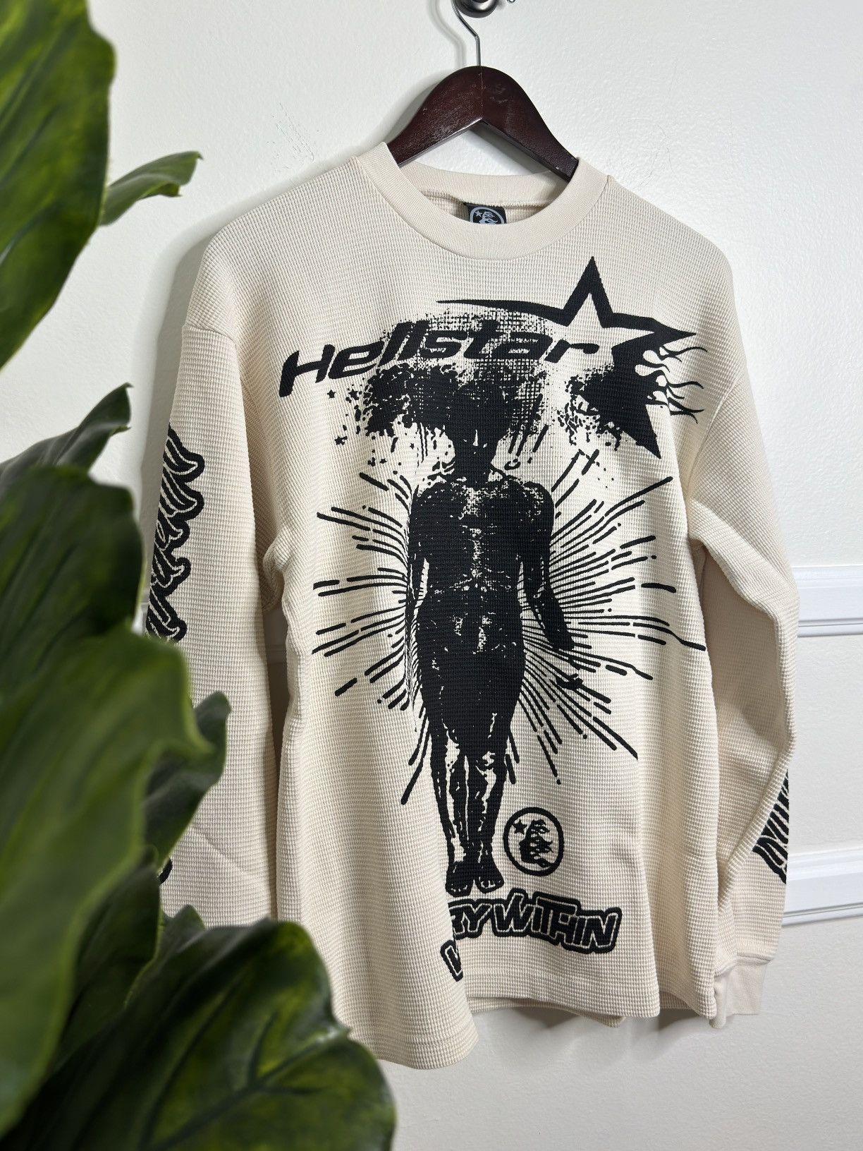 HELLSTAR Hellstar Studios Victory Thermal Cream | Grailed