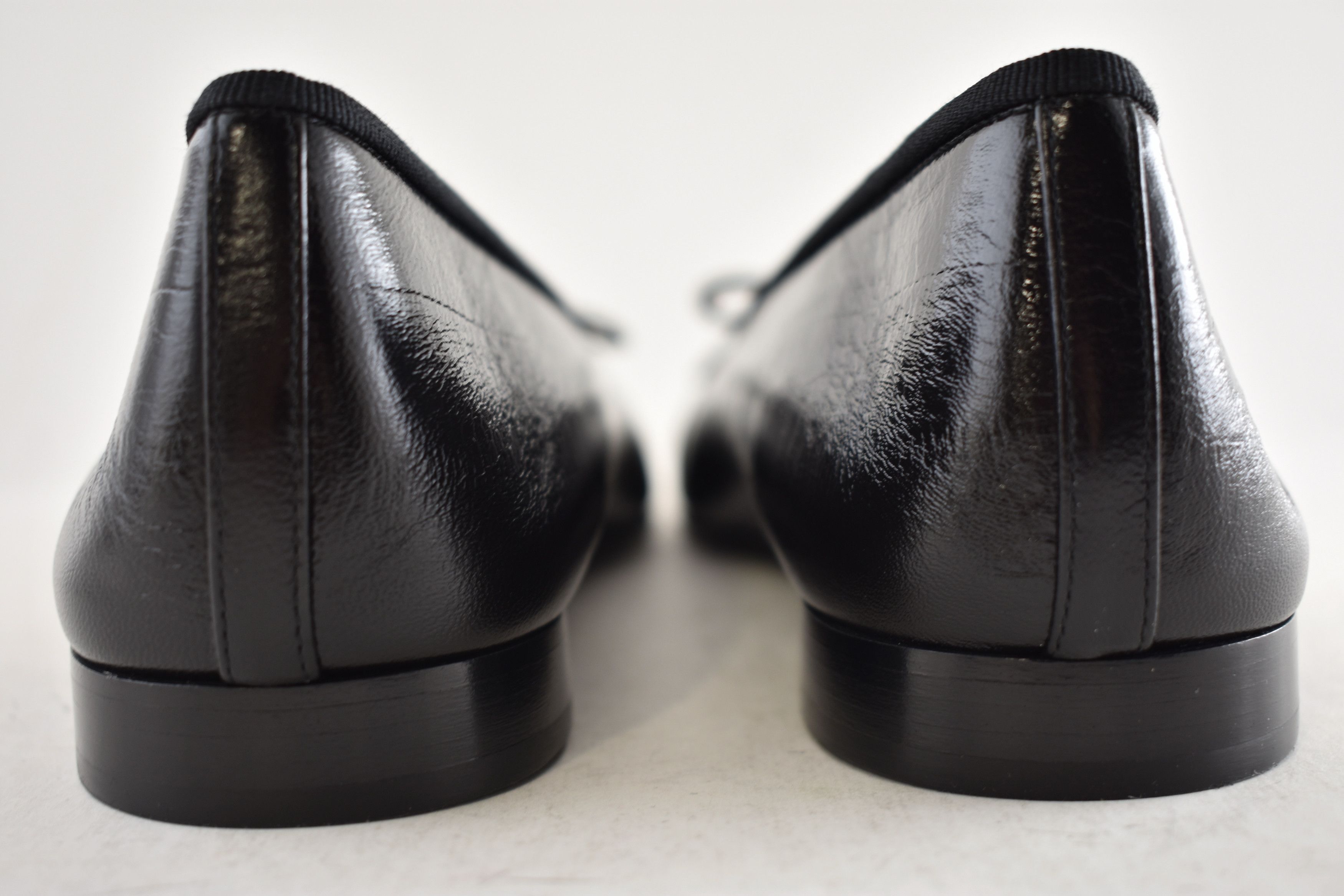 Chanel 26S White Crumpled Shiny Lambskin Ballet Ballerina Flat 35.5 Size US 5.5 / IT 35.5 - 20 Thumbnail