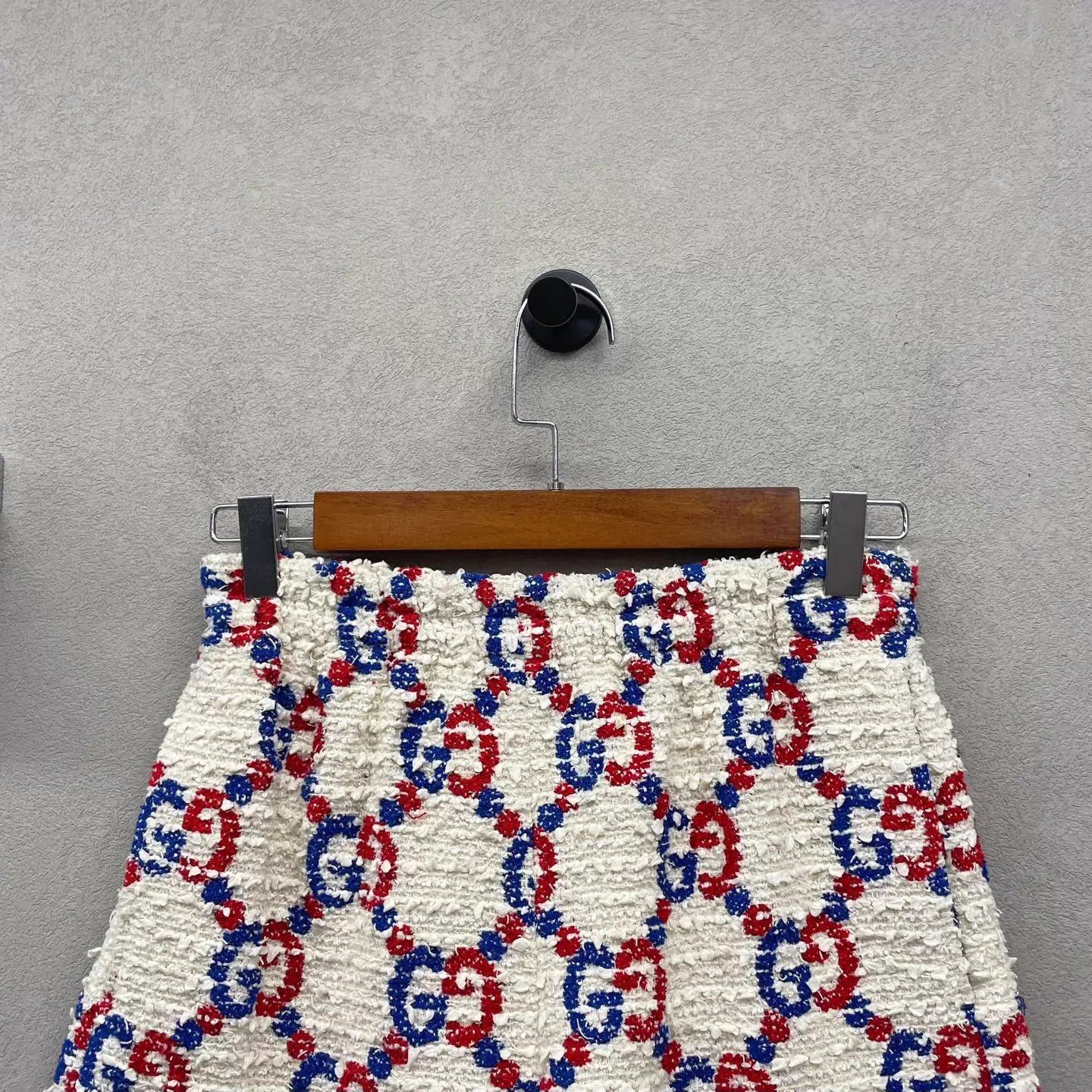 Gucci Gucci Double G Logo All-Over Print Shorts Size 40 Size 27" / US 4 / IT 40 - 4 Thumbnail