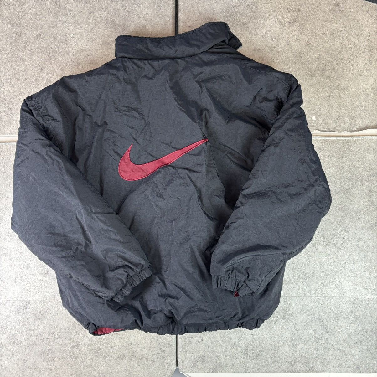 Nike Vintage 90s black/red nike puffer jacket 2 side pockets Size US XL / EU 56 / 4 - 1 Thumbnail