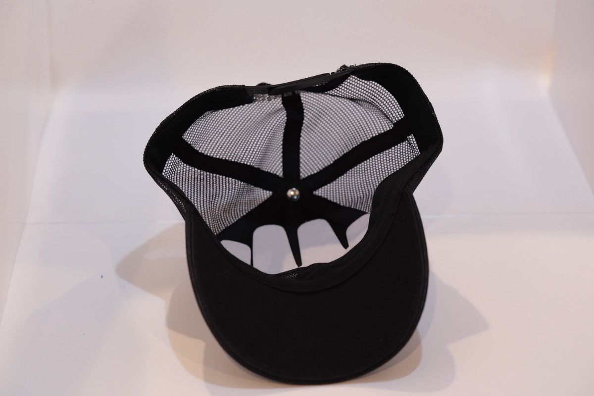 Misfits × Supreme In HAND SUPREME x Misfits hat SS26 - Black - White Size ONE SIZE - 8 Thumbnail