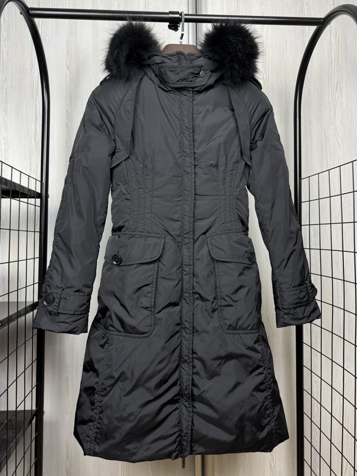 Moncler Moncler Black real fur long down jacket women’s size 0 Size XS / US 0-2 / IT 36-38 - 2 Thumbnail