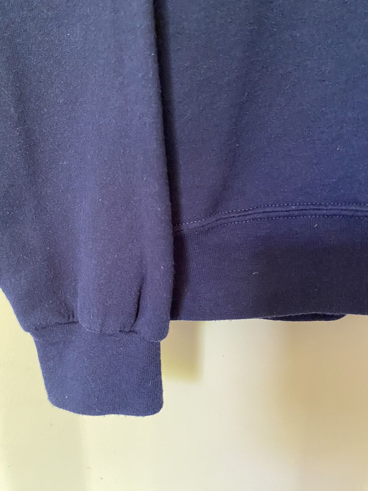 Vintage Vintage navy sweater Size US S / EU 44-46 / 1 - 12 Thumbnail