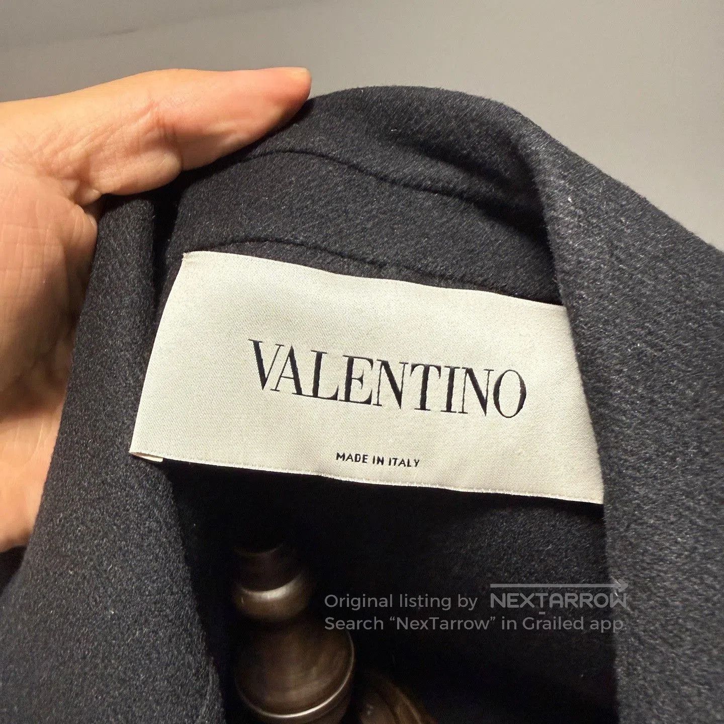 Valentino Valentino Double V Gold Button Wool Coat. Size S / US 4 / IT 40 - 6 Thumbnail