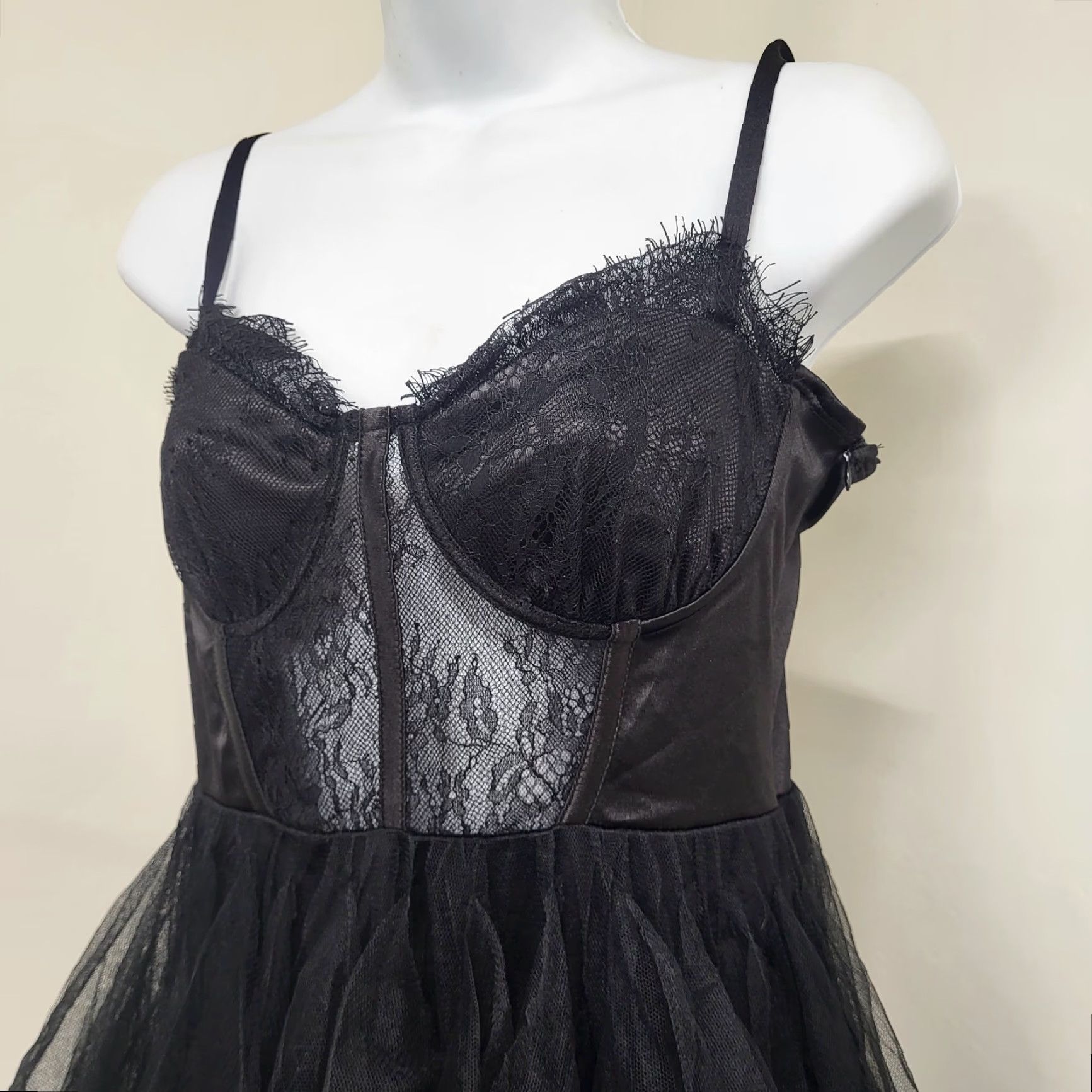Vintage Thirty Thirty Dress Womens Sz Medium Black Bustier Corset Lace Spaghetti Strap Maxi Sleeveless Size M / US 6-8 / IT 42-44 - 2 Thumbnail
