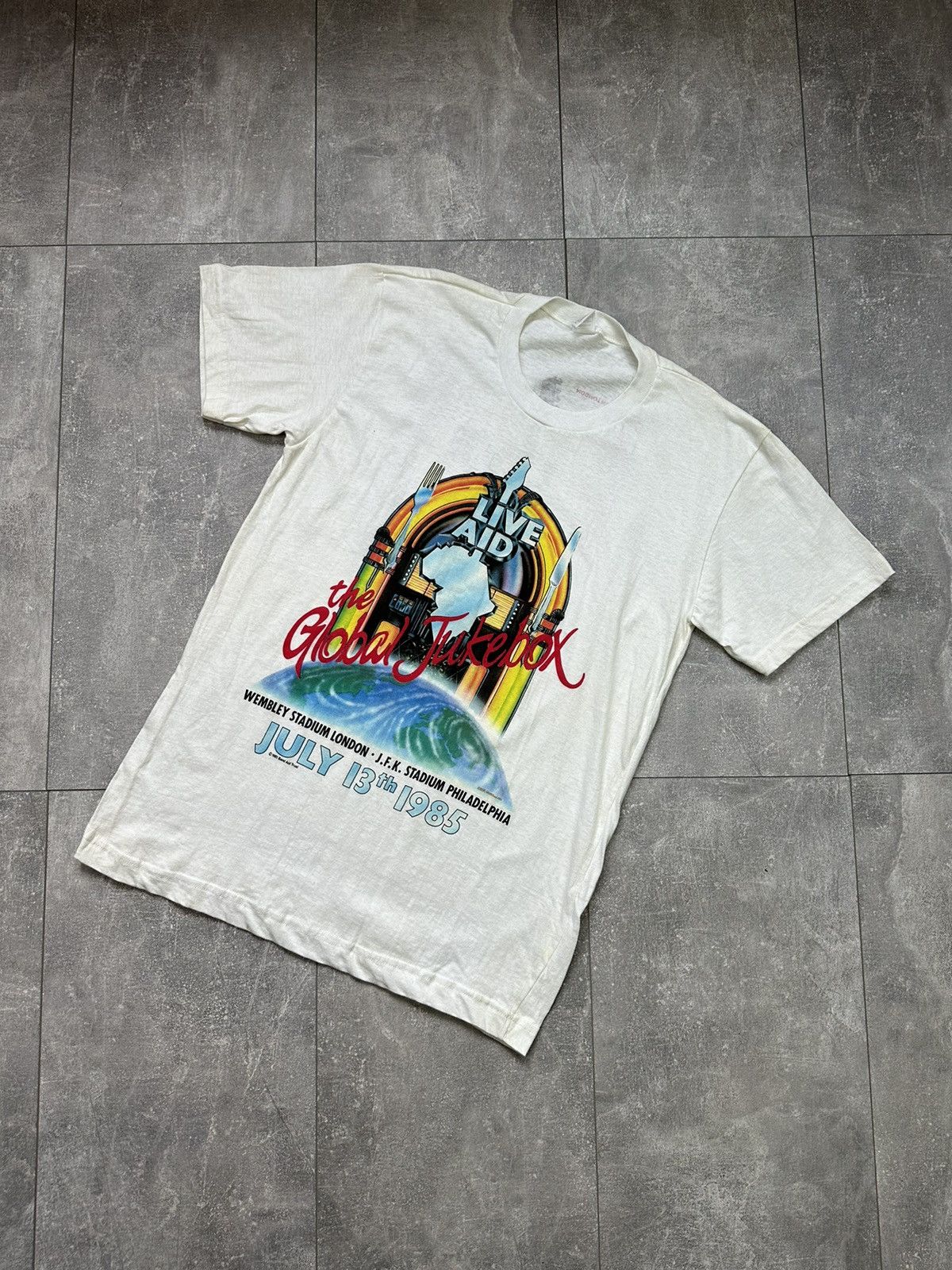 Other Live Air The Global Jukebox 1985 Vintage Rare Band Tee Size US L / EU 52-54 / 3 - 2 Thumbnail