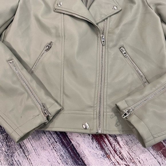 BLANKNYC Blank NYC Women's Mint Green Vegan Leather Moto Jacket Size M / US 6-8 / IT 42-44 - 4 Thumbnail