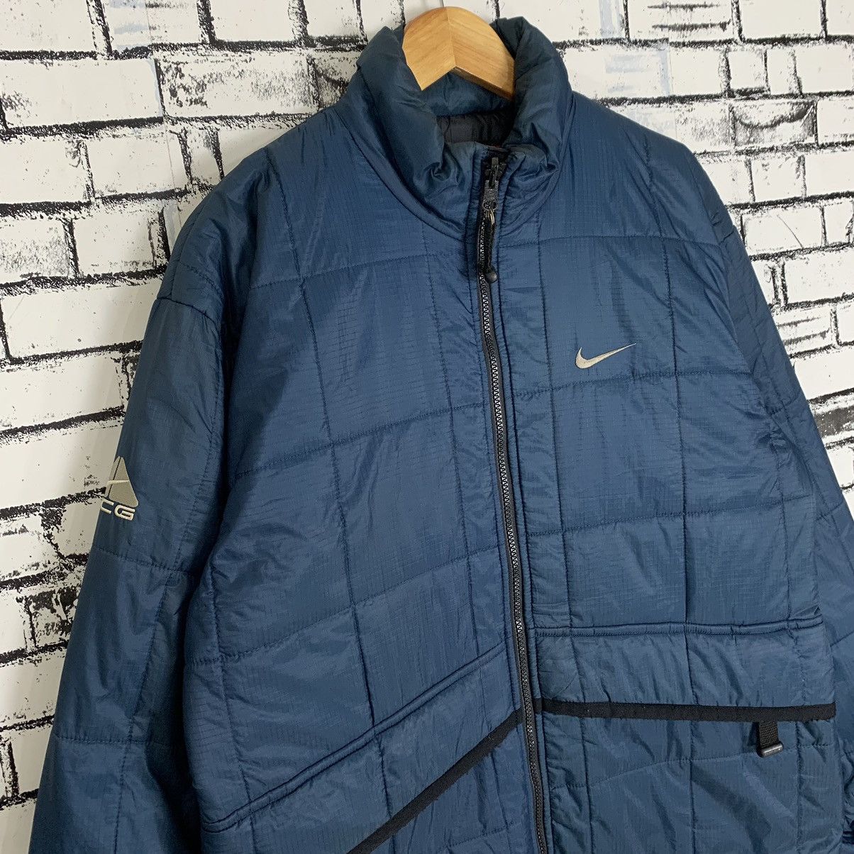Nike ACG Vintage Nike ACG Down Jacket Size US L / EU 52-54 / 3 - 4 Thumbnail