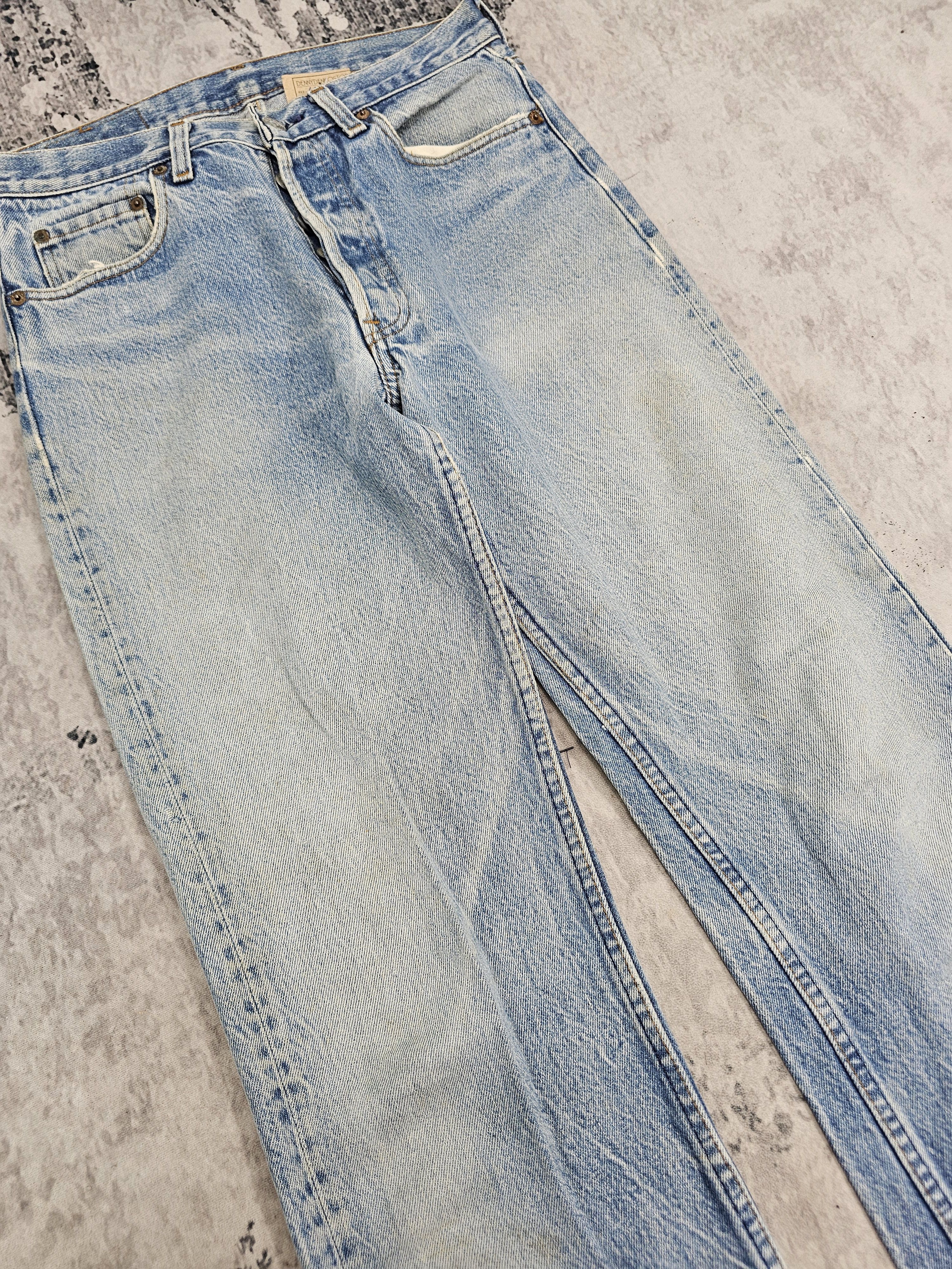 Levi's Vintage Clothing Vintage 90's LEVIS 501 Sun Faded Stain Blue Jeans L0576 Size US 29 - 5 Thumbnail