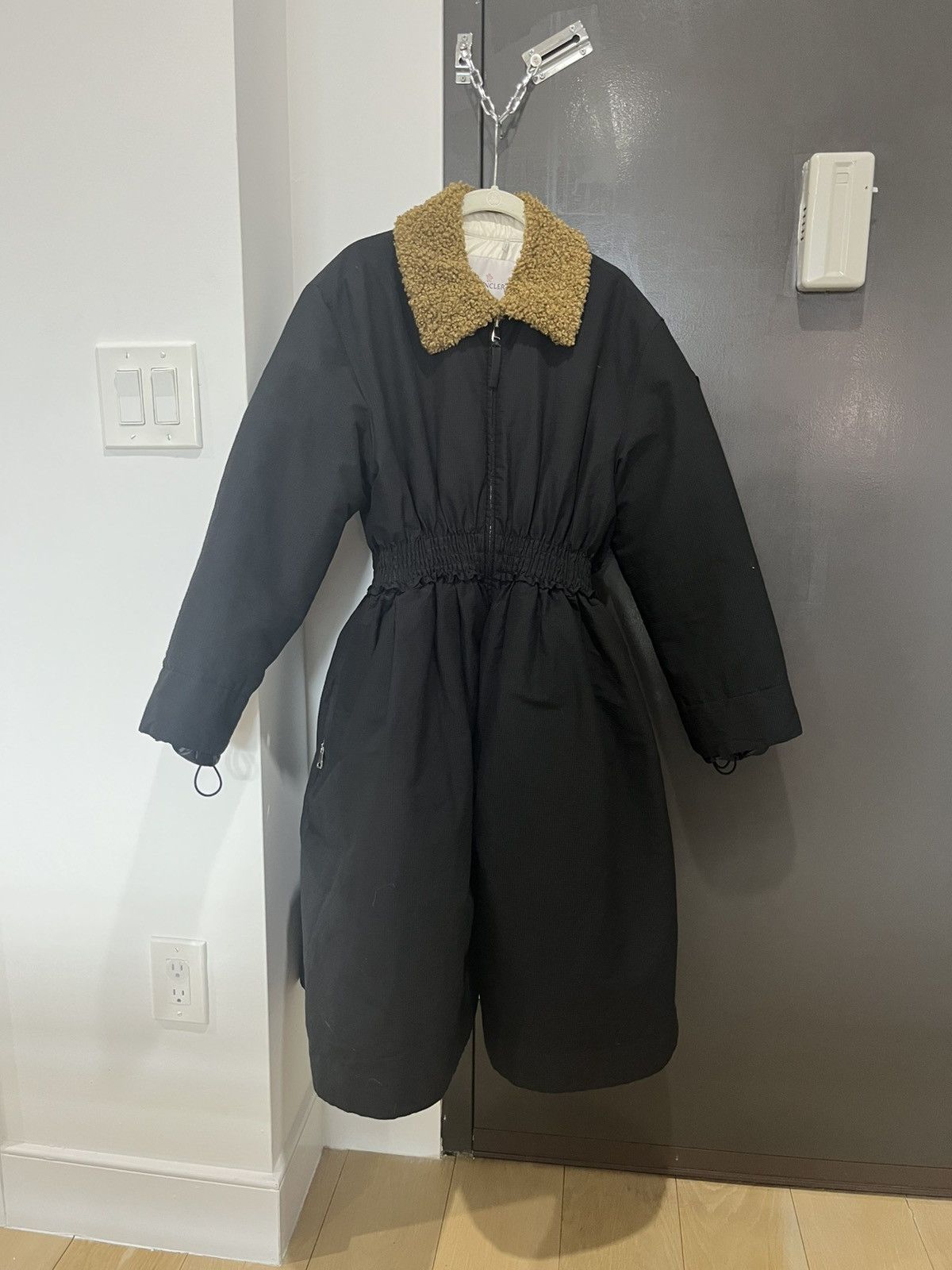Moncler Moncler Genius Leandra Long Coat with Faux Sherling Size S / US 4 / IT 40 - 2 Thumbnail
