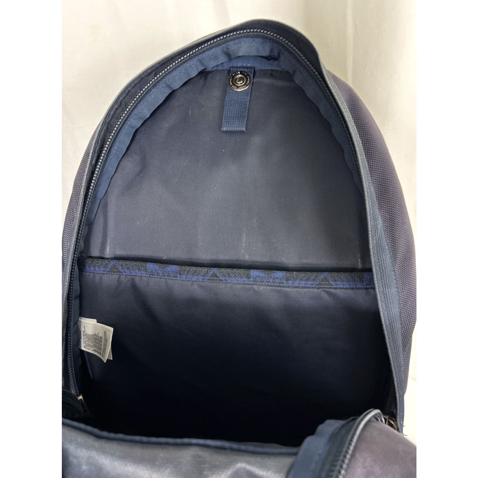 The North Face VINTAGE The North Face Lineage 20L Backpack Navy Blue Aztec Pattern Mens Medium Portable School Outdoor Laptop Sleeve/Protection Rip on Side Size ONE SIZE - 7 Thumbnail
