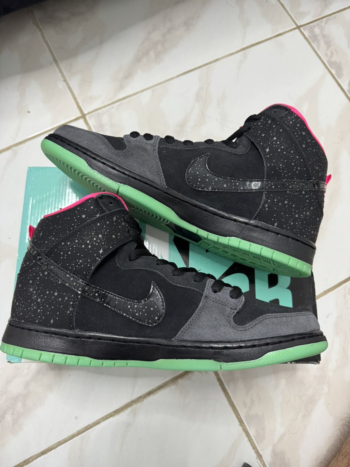 Nike SB Nike SB Dunk High Premier Northern Lights Size 12 DS Size US 12 / EU 45 - 2 Thumbnail