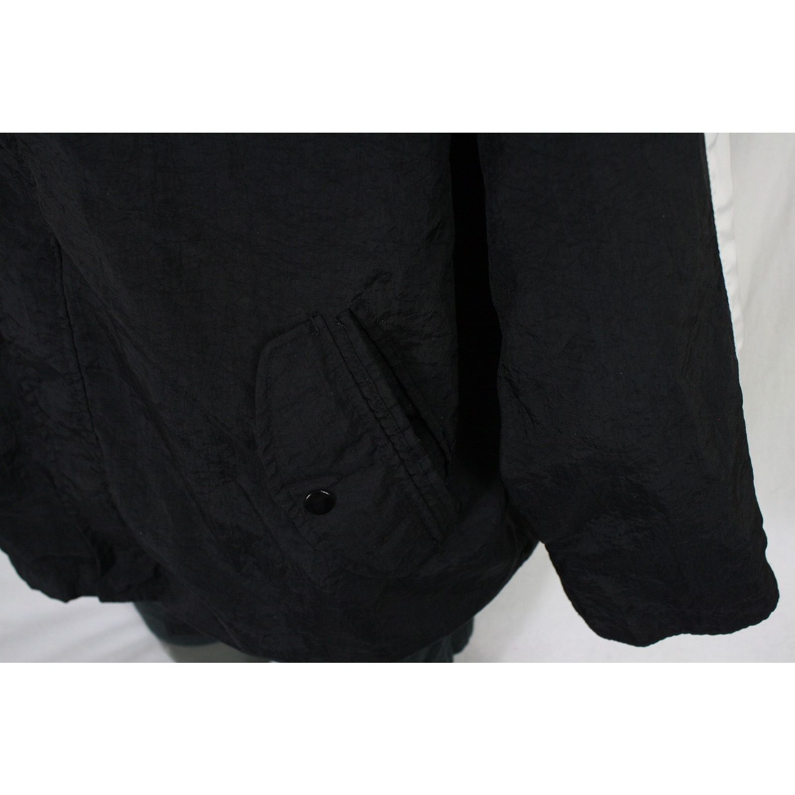 Nike Vintage 90s Nike Big Center Swoosh Lined Windbreaker Jacket Size US XL / EU 56 / 4 - 6 Thumbnail