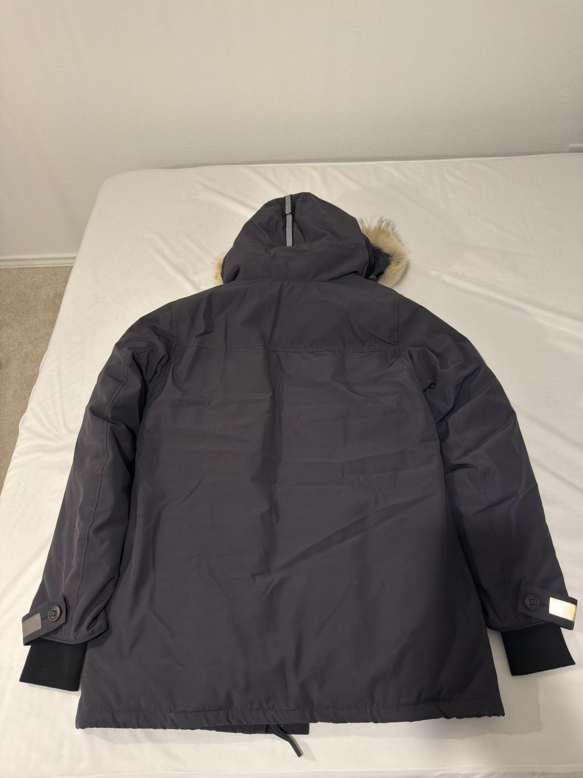 Canada Goose Canada Goose Navy Edgewood Fur Parka Size US L / EU 52-54 / 3 - 9 Thumbnail