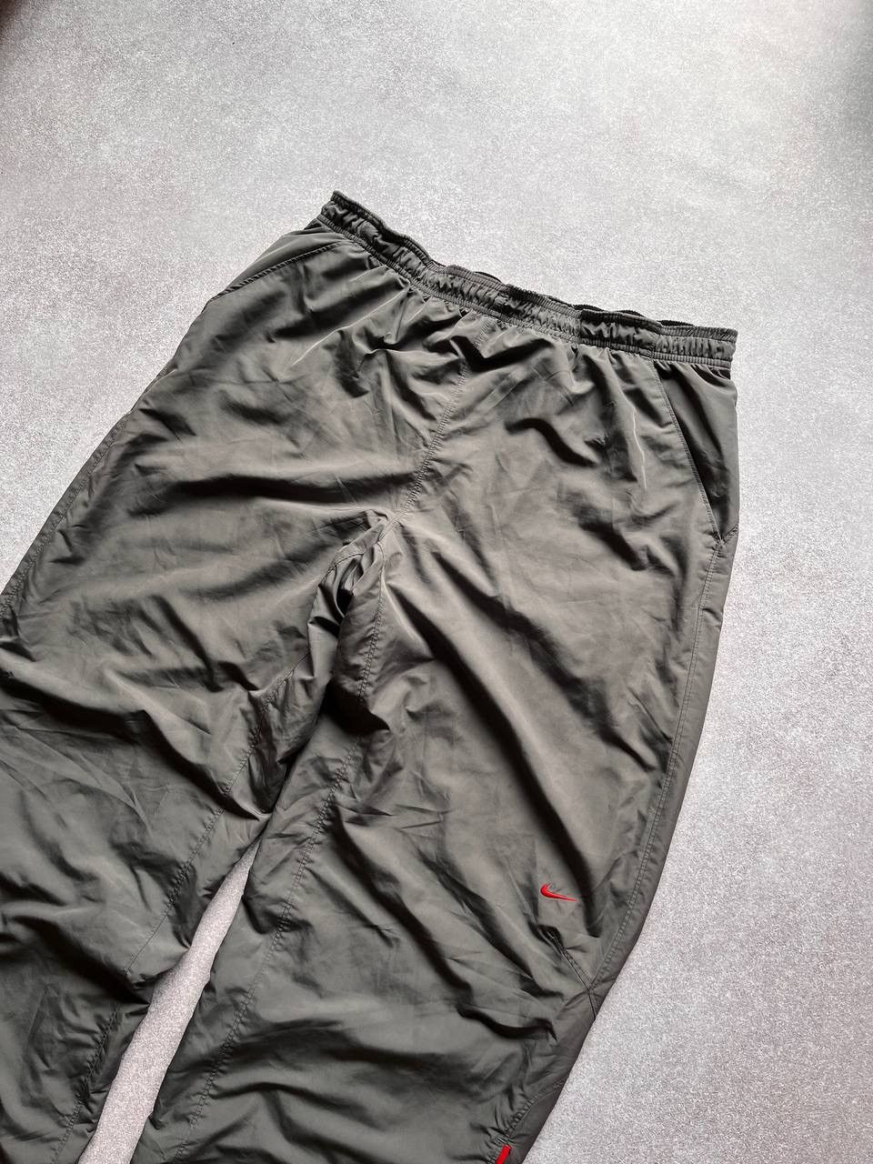 Nike × Vintage Vintage Nike Swoosh Nylon Baggy Trackpants Y2K XL Size US 36 / EU 52 - 3 Thumbnail