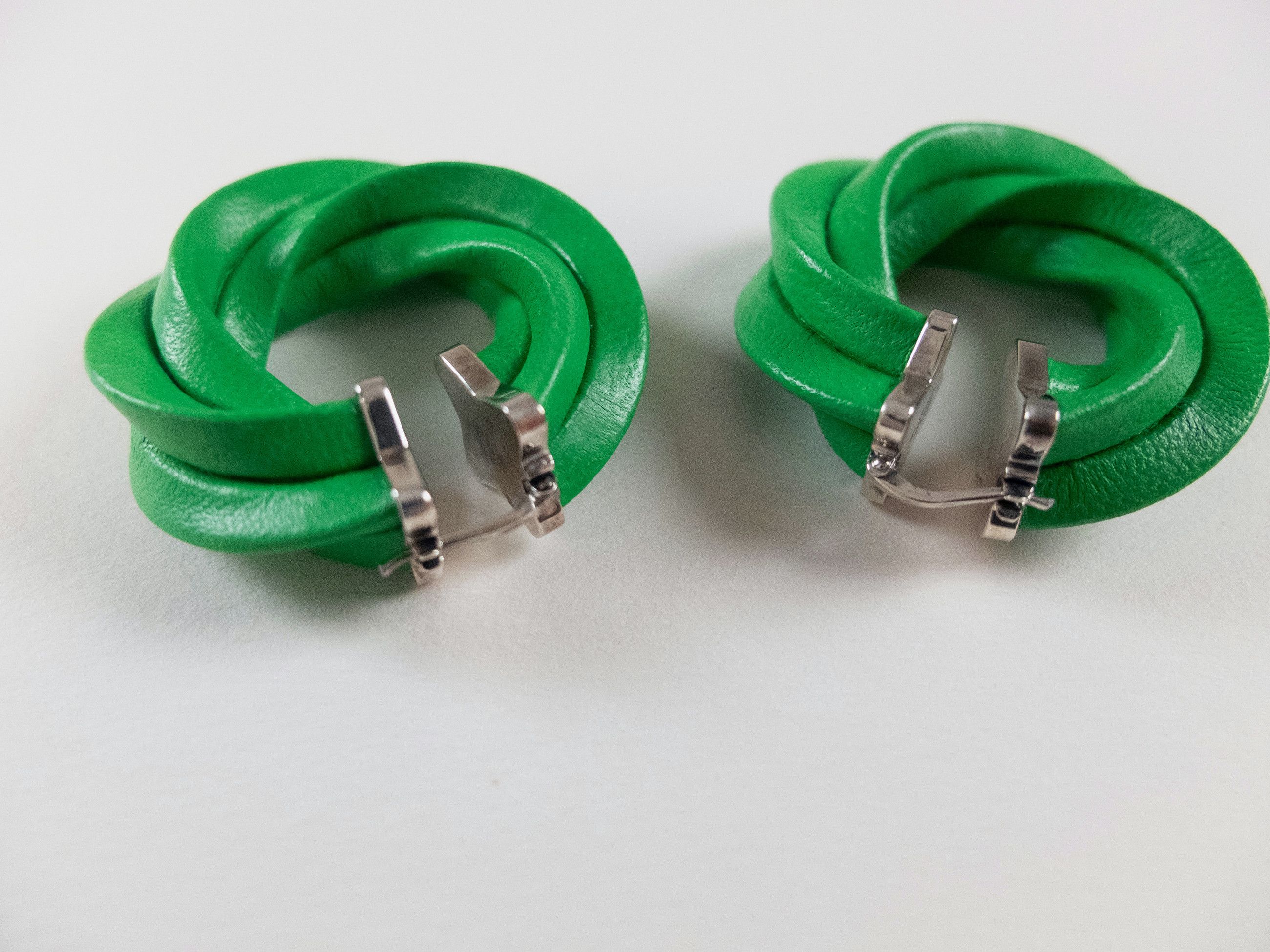 Bottega Veneta BOTTEGA VENETA Twist circle green leather silver earrings q Size ONE SIZE - 5 Thumbnail