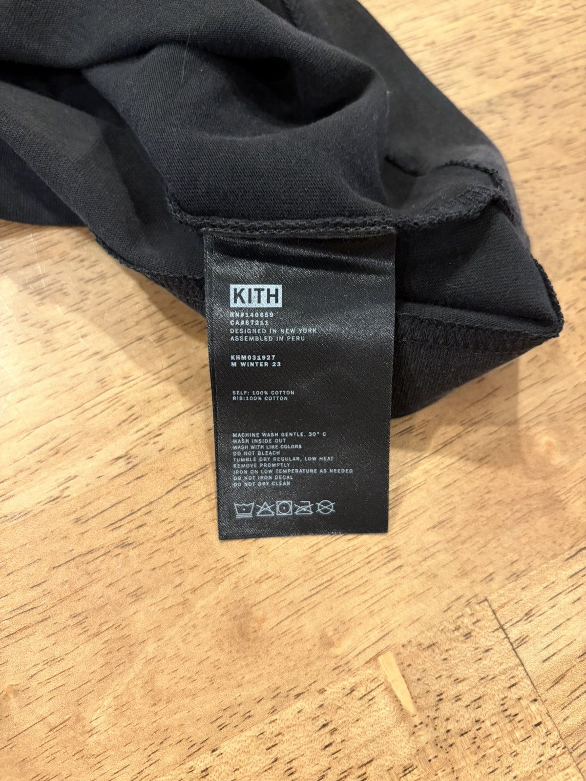 Kith Kith “& Kin” Queens t shirt. Size large. HEMMED Size US L / EU 52-54 / 3 - 4 Thumbnail
