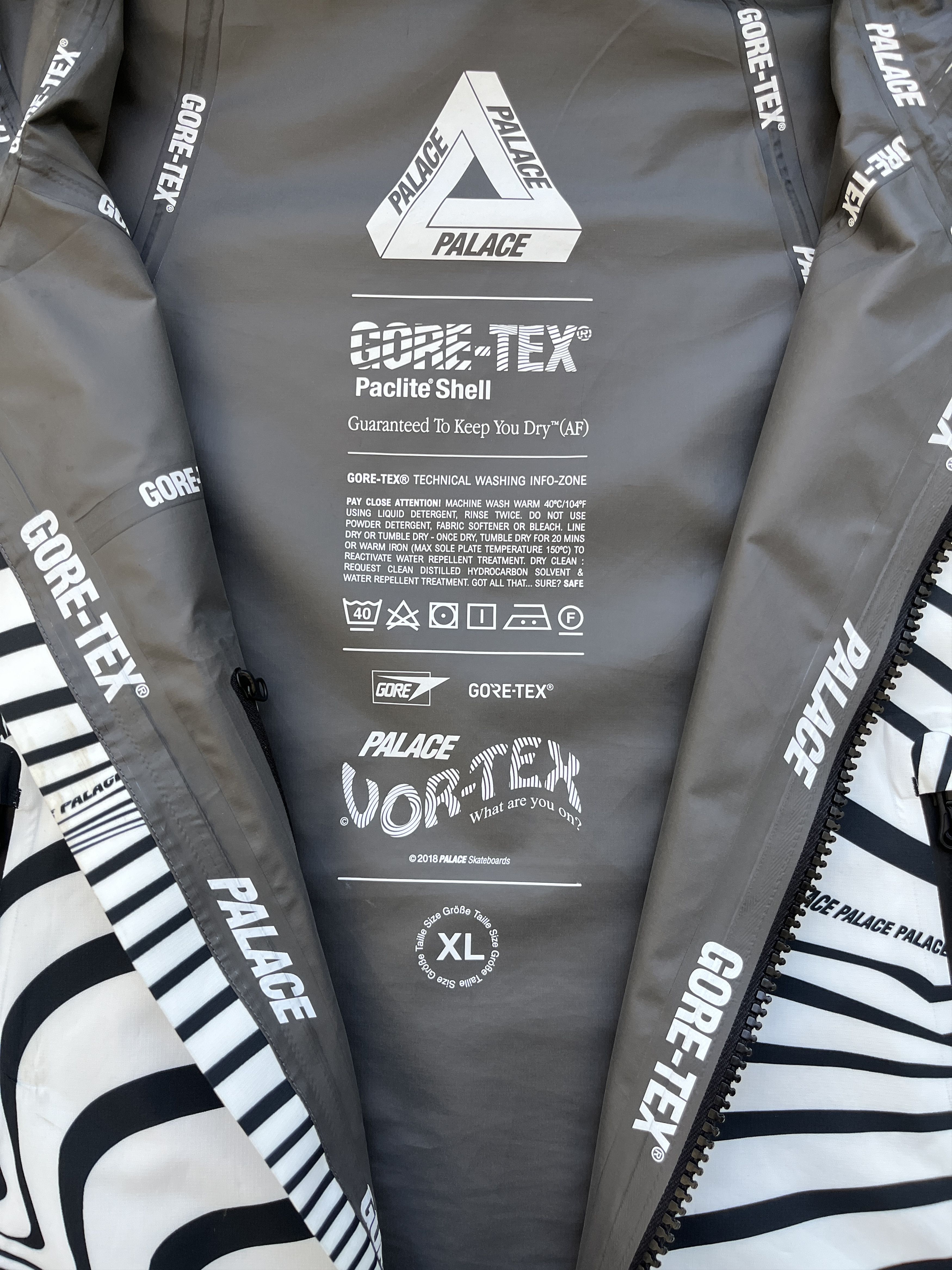 Goretex Palace Gore-Tex Vortex PacLite Jacket White FW18 Size US XL / EU 56 / 4 - 5 Thumbnail