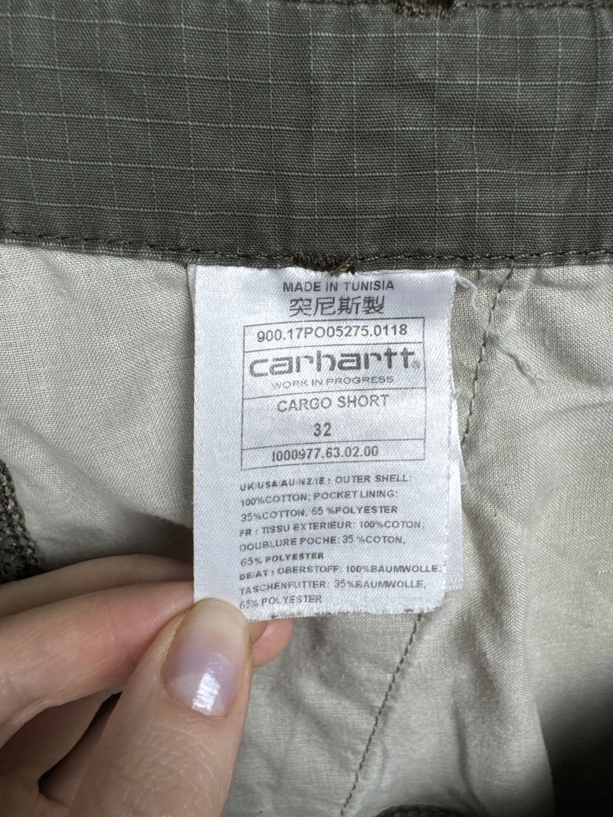 Carhartt Wip Carhartt WIP faded distressed khaki green cargo shorts Size US 32 / EU 48 - 11 Thumbnail