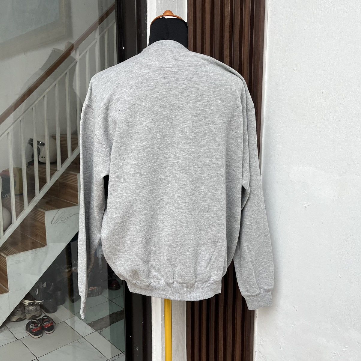 Yves Saint Laurent Vintage 90s YSL Pour Homme Sweatshirt Big Logo Embroidery Size US L / EU 52-54 / 3 - 4 Thumbnail