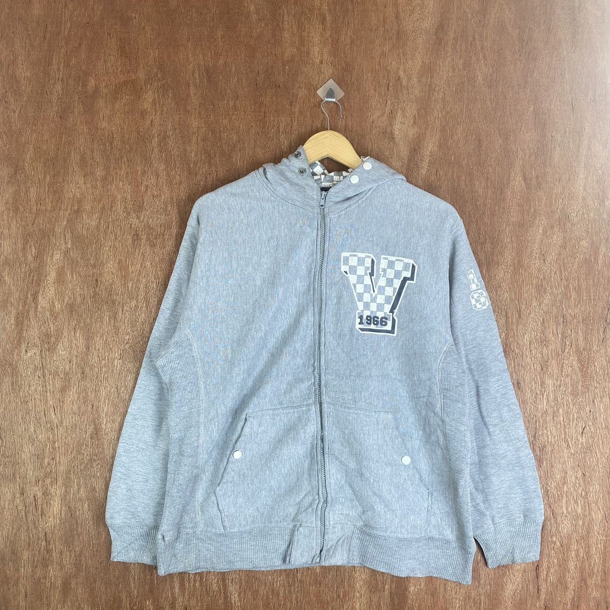 Vans × Vintage Vans Vintage Skateboard Hoodie Sweatshirt #K01589 Size US M / EU 48-50 / 2 - 3 Thumbnail