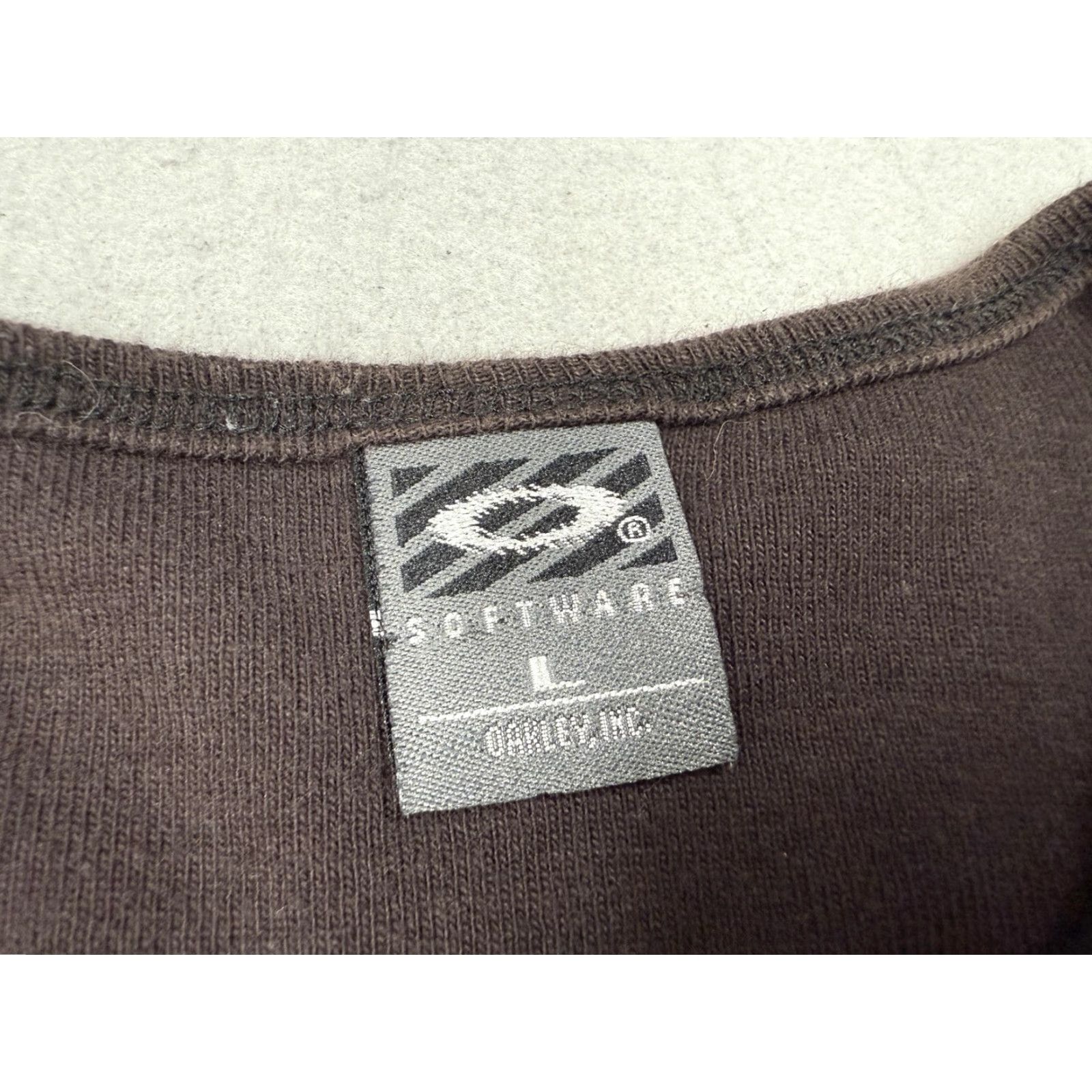 Oakley Vintage Oakley Women's Long Sleeve Cotton T-Shirt Large Black Crewneck Retro 90s Sports Size L / US 10 / IT 46 - 3 Thumbnail