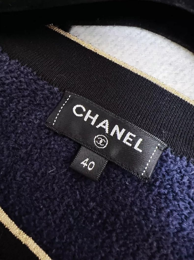 Chanel Chanel 19 Cruise Series Dark Blue Black Gold Edge Towel Tw Size S / US 4 / IT 40 - 5 Thumbnail