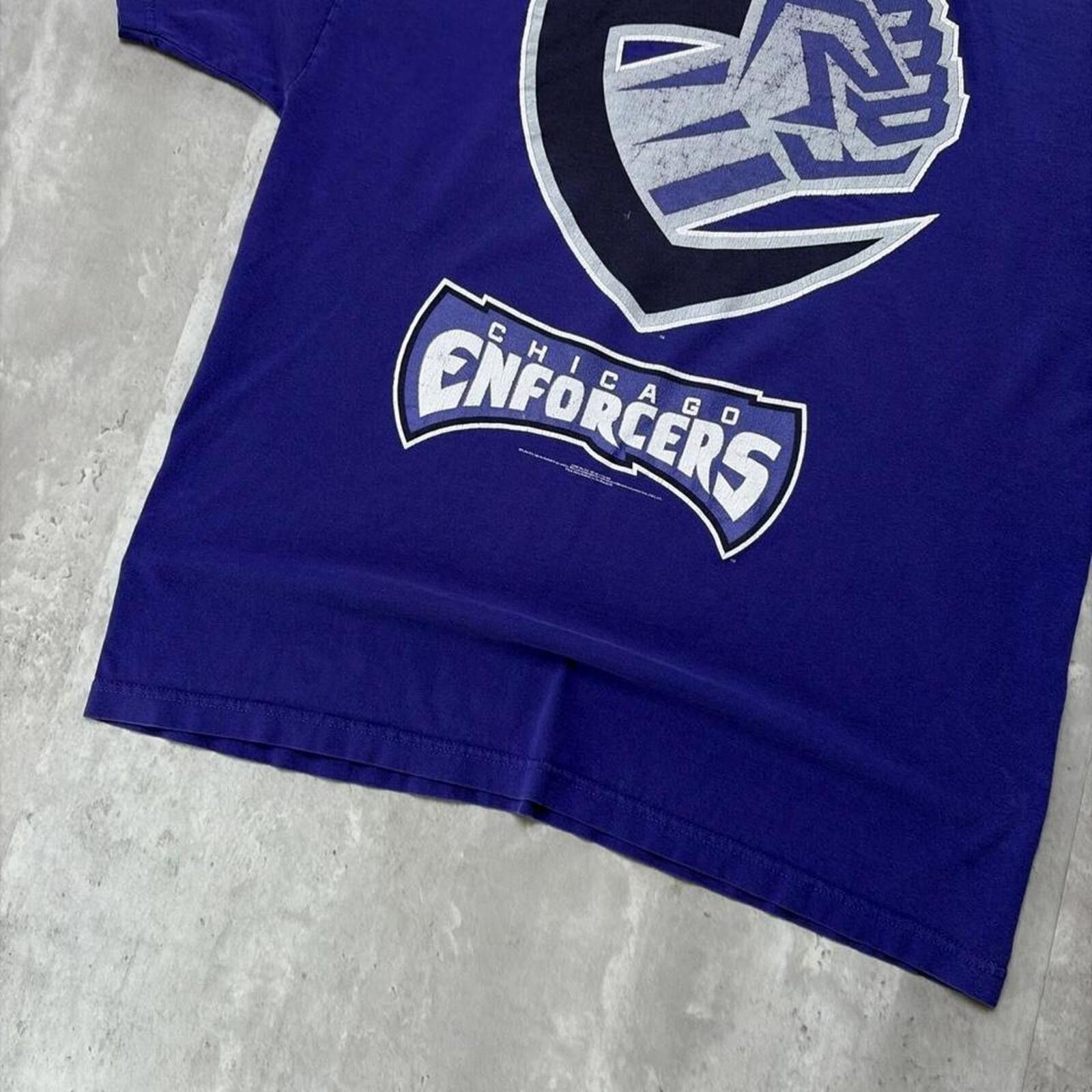 AAA Vintage XFL Chicago Enforcers Defunct Football T-Shirt Size US XL / EU 56 / 4 - 5 Thumbnail