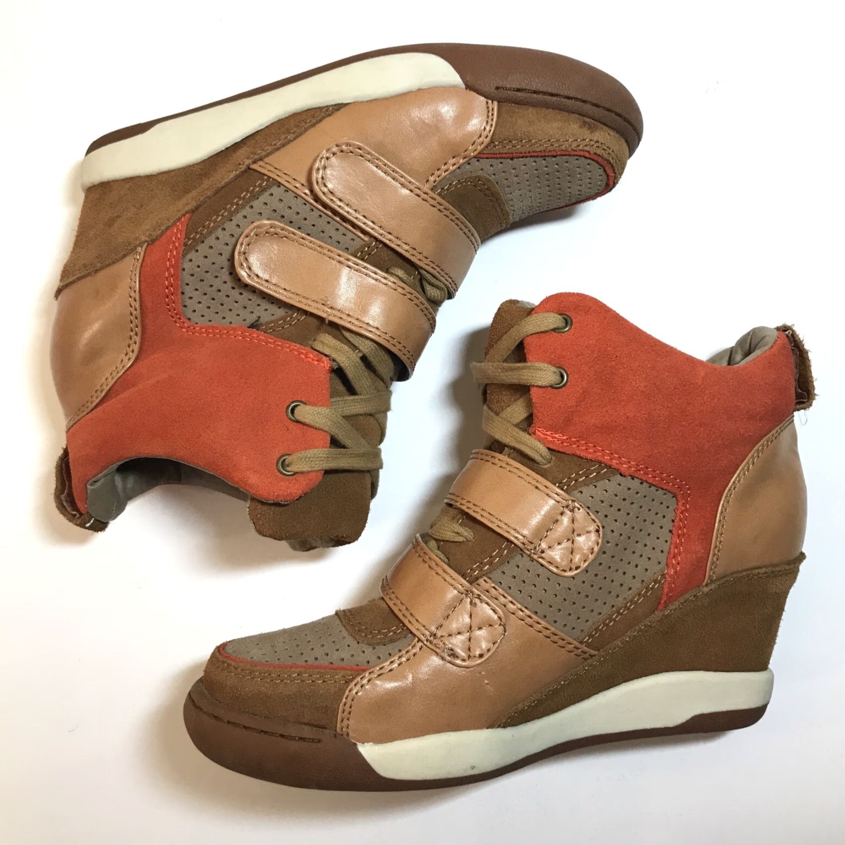 Vintage Zigi Soho Women’s Hi Top Wedge Leather Strap Suede Fashion Sneaker Sz 6.5 Size M / US 6-8 / IT 42-44 - 3 Thumbnail