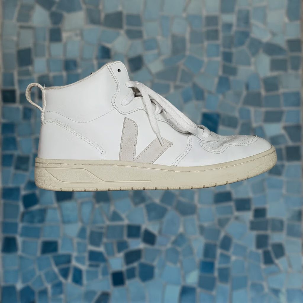 Veja VEJA V-15 High-Top Lace-Up Sneakers Triple White Leather Women's US 10 Shoes Size US 8 / IT 38 - 1 Thumbnail