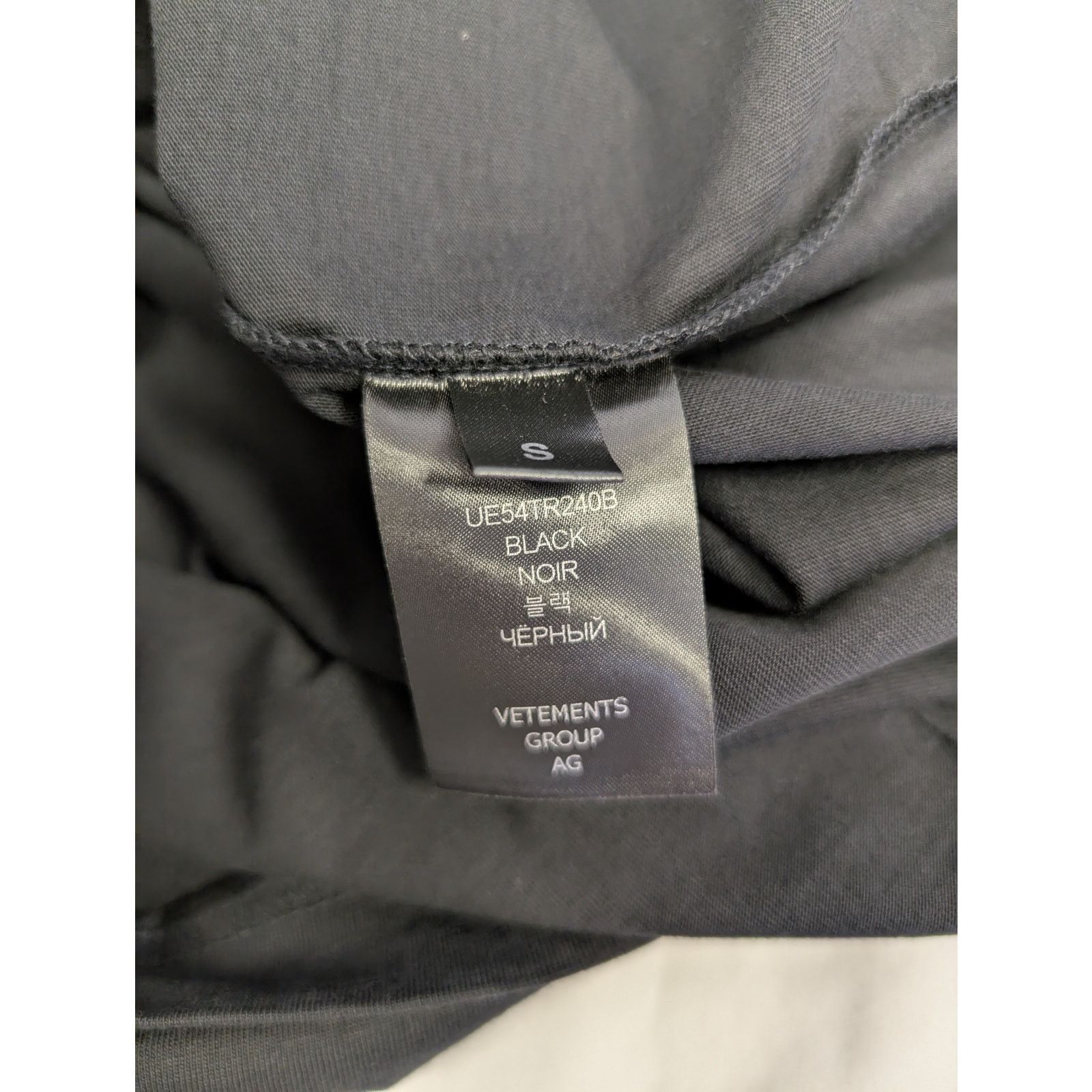 Vetements o1rshd1 Dollar Bill LS T-Shirt in Black Size US S / EU 44-46 / 1 - 18 Thumbnail