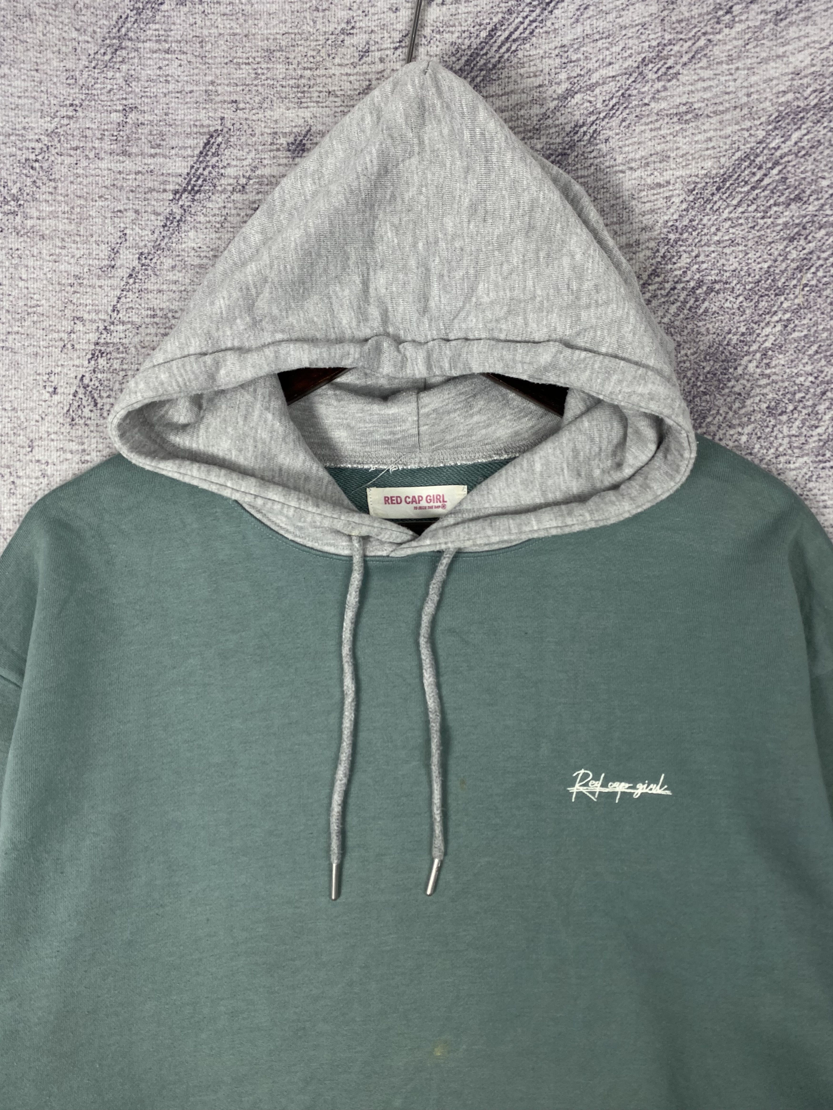 Japanese Brand Vintage Red Cap Girl Pullover Hoodies Size US M / EU 48-50 / 2 - 2 Thumbnail
