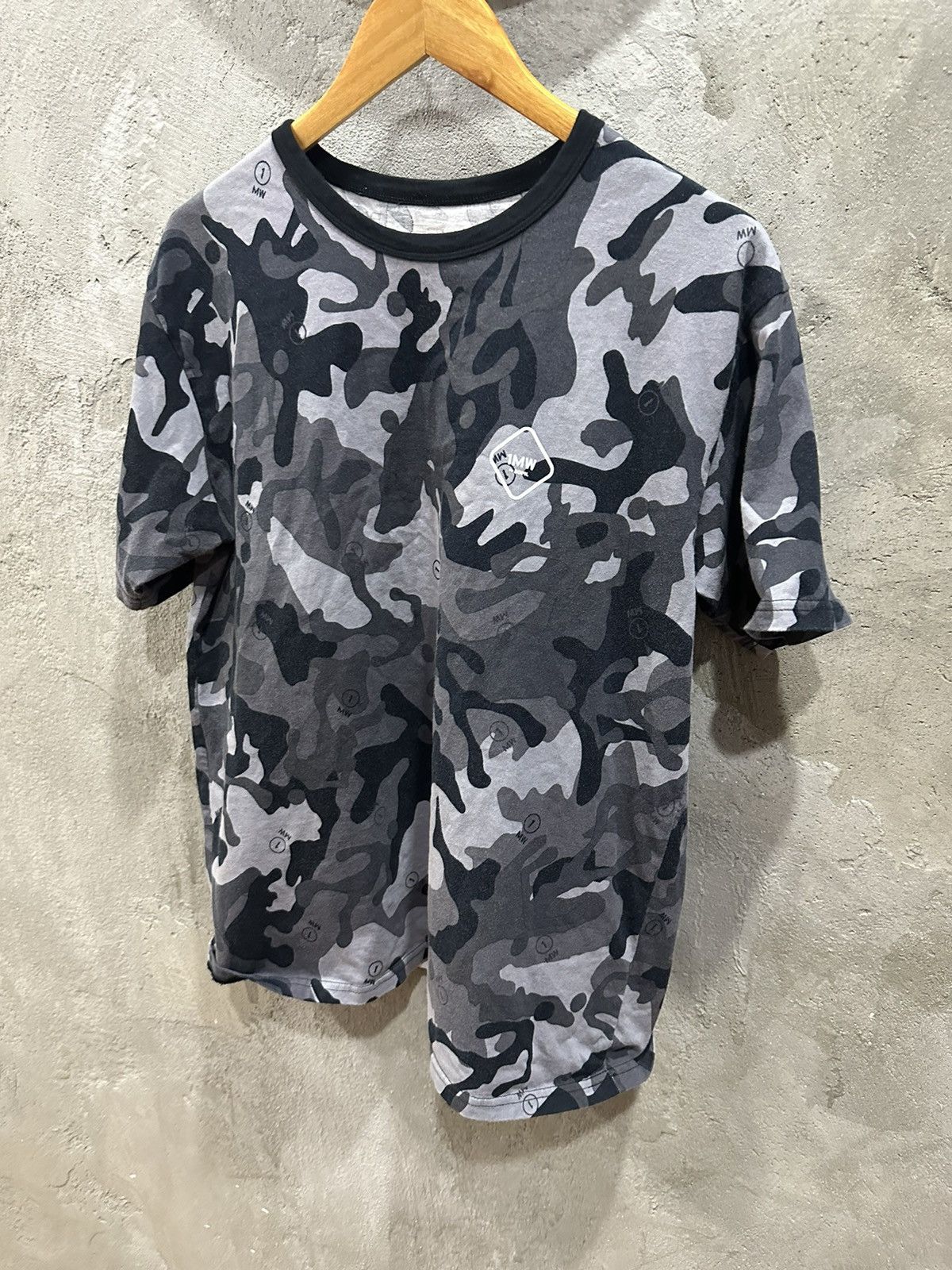 uniform experiment Sophnet x Gu Camo Tee Size Medium Size US M / EU 48-50 / 2 - 8 Thumbnail