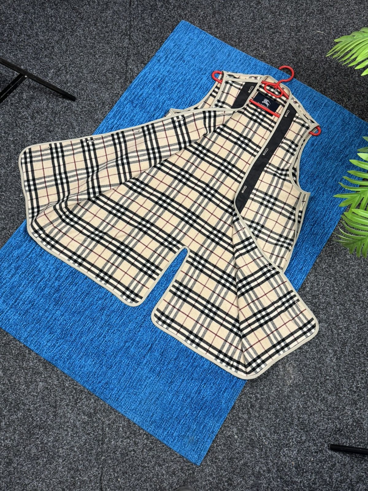 Burberry × Designer × Vintage BURBERRY VEST Understiting luxury size L-XL Size US L / EU 52-54 / 3 - 2 Thumbnail