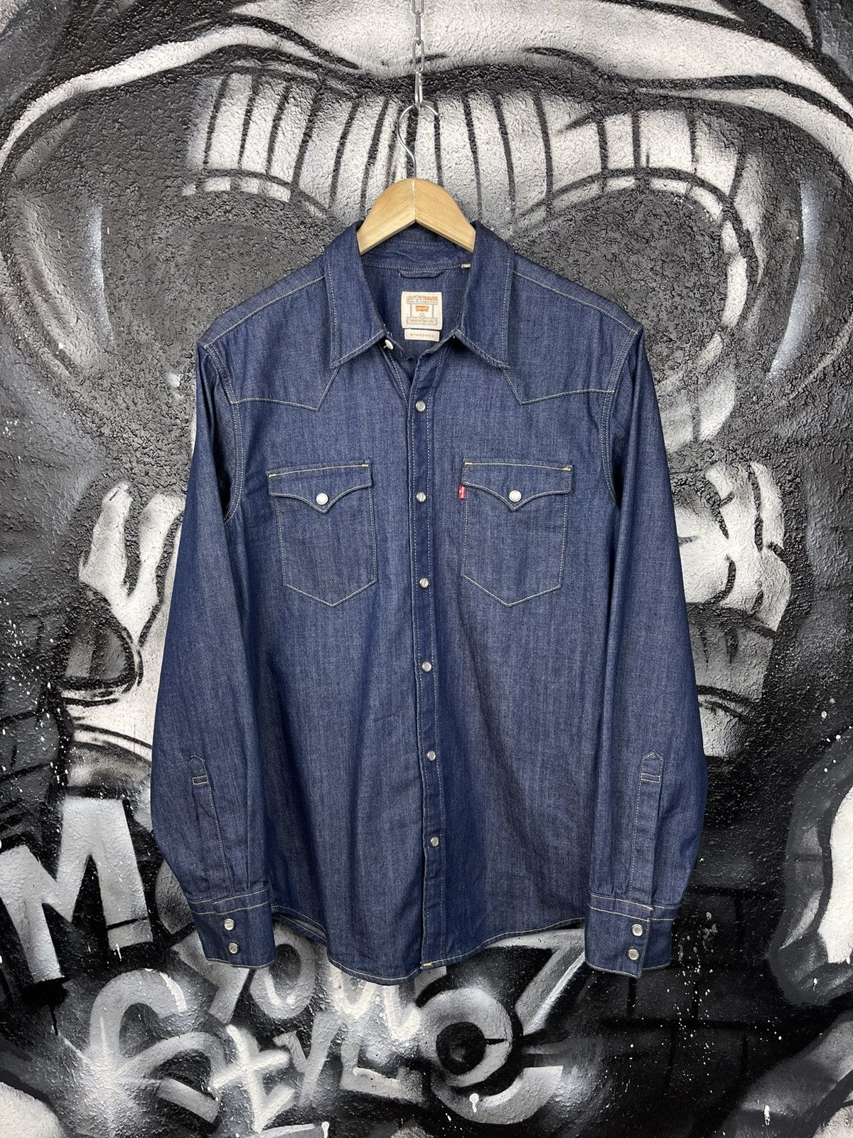 Levi's Vintage Clothing Levi’s Barstow Western Standard Denim Shirt Men’s Size M Size US M / EU 48-50 / 2 - 3 Thumbnail