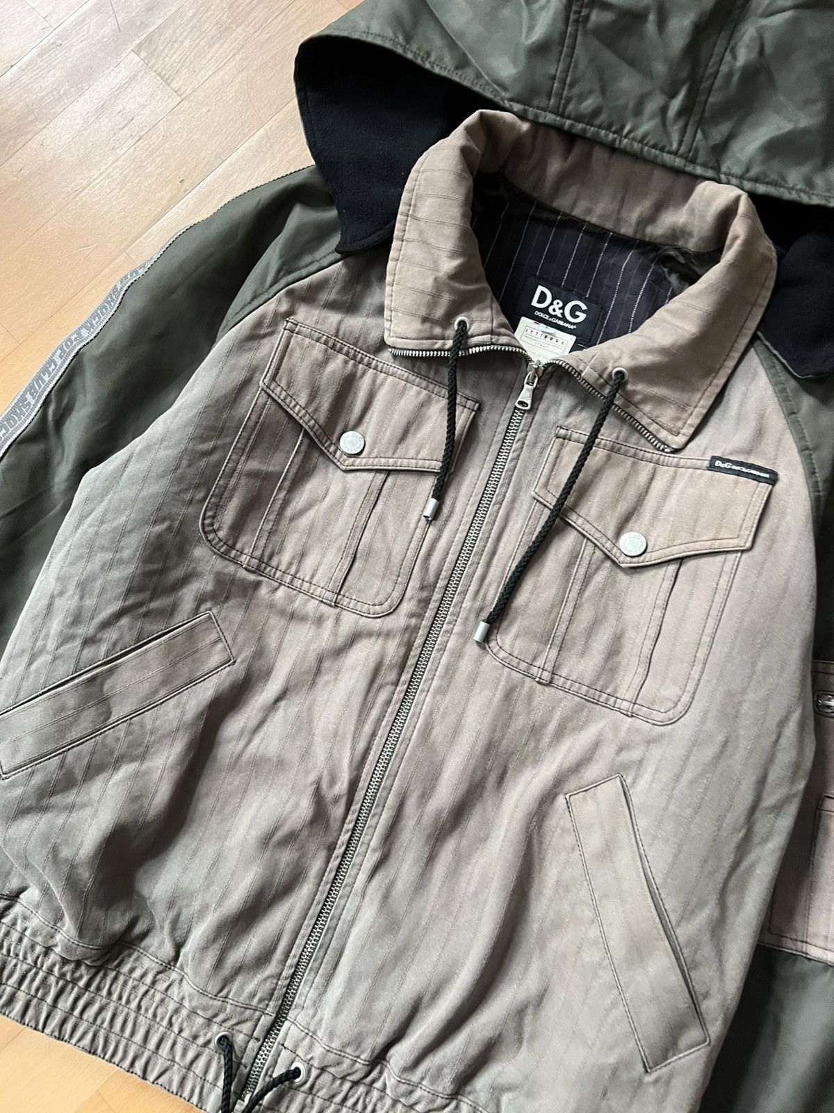 Dolce & Gabbana 2003 Dolce & Gabbana military style cropped fit jacket Size US L / EU 52-54 / 3 - 7 Thumbnail
