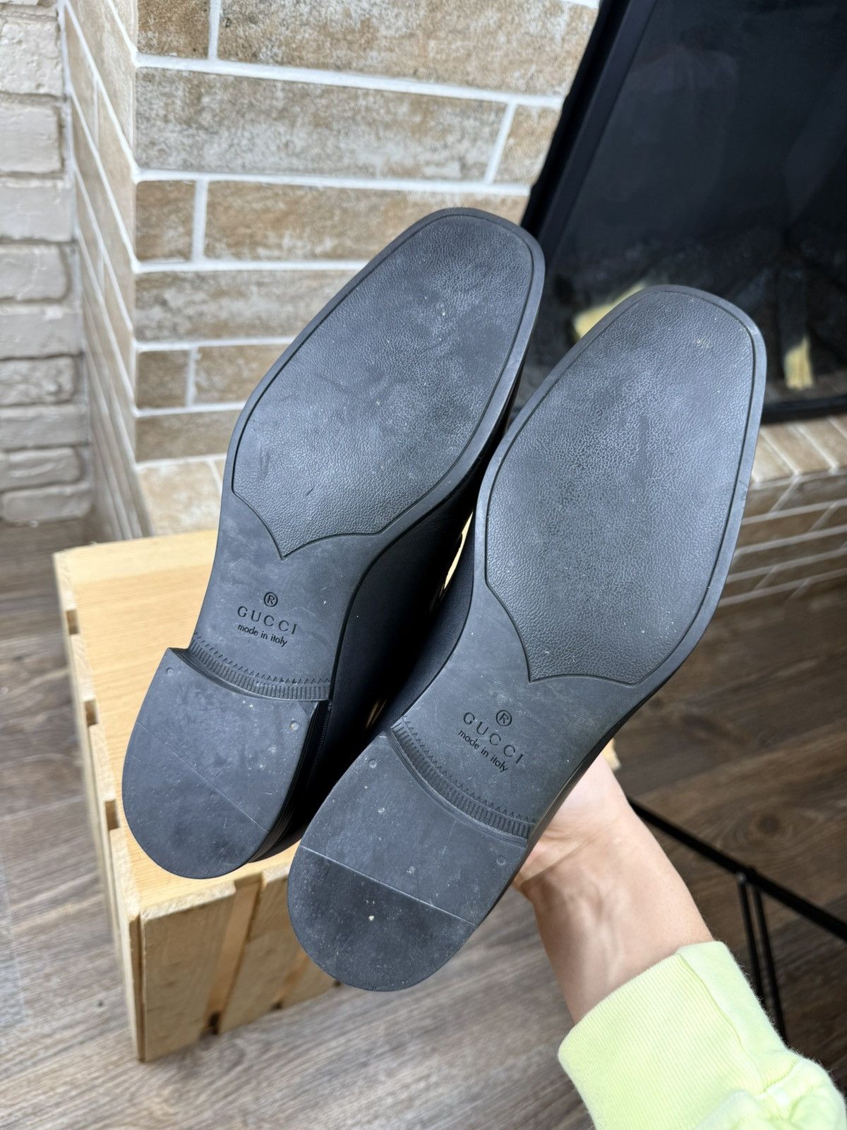 Gucci Gucci GG Black Leather Loafers Embossed Logo Size US 7.5 / EU 40-41 - 15 Thumbnail